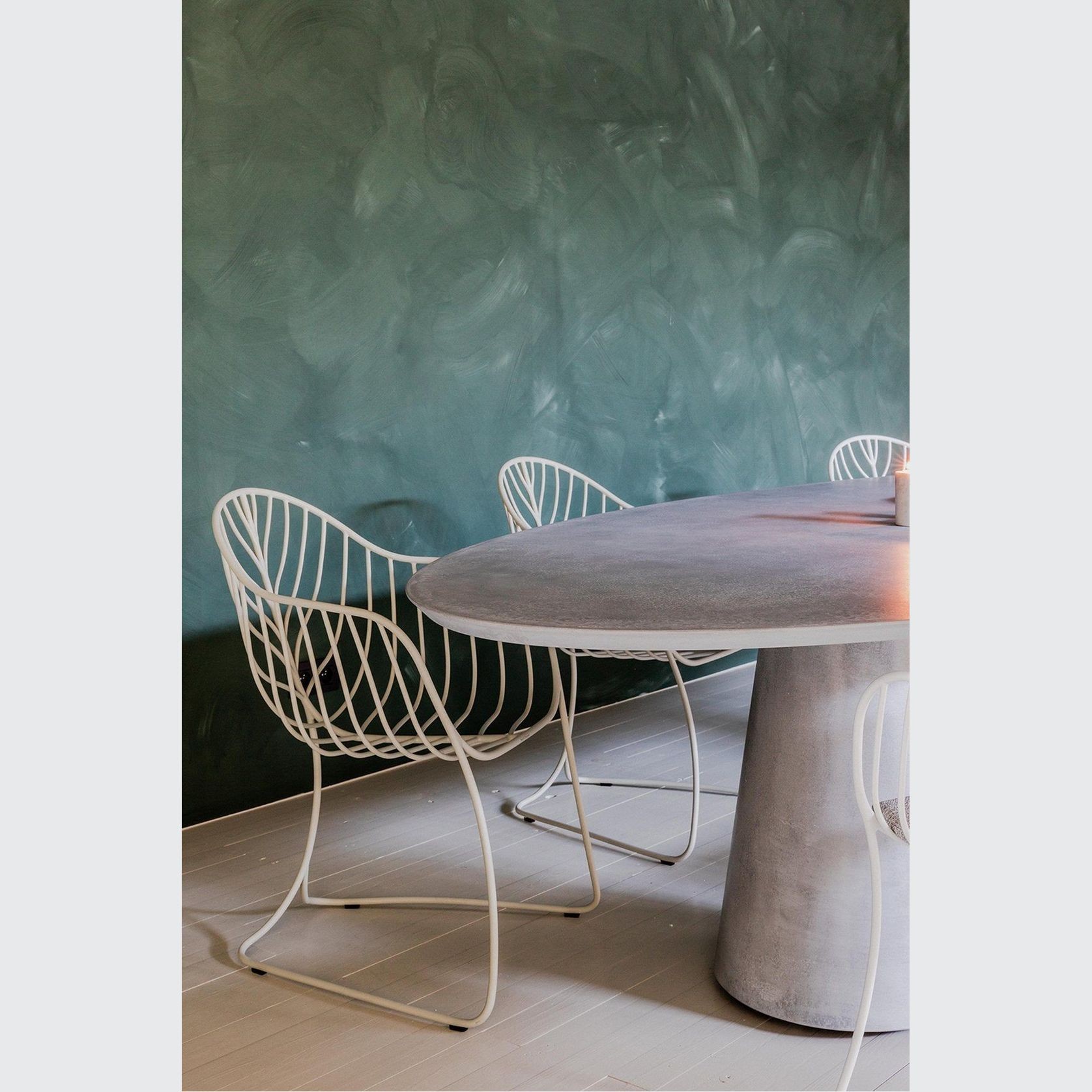 Conix Oval Dining by Royal Botania | ECC gallery detail image