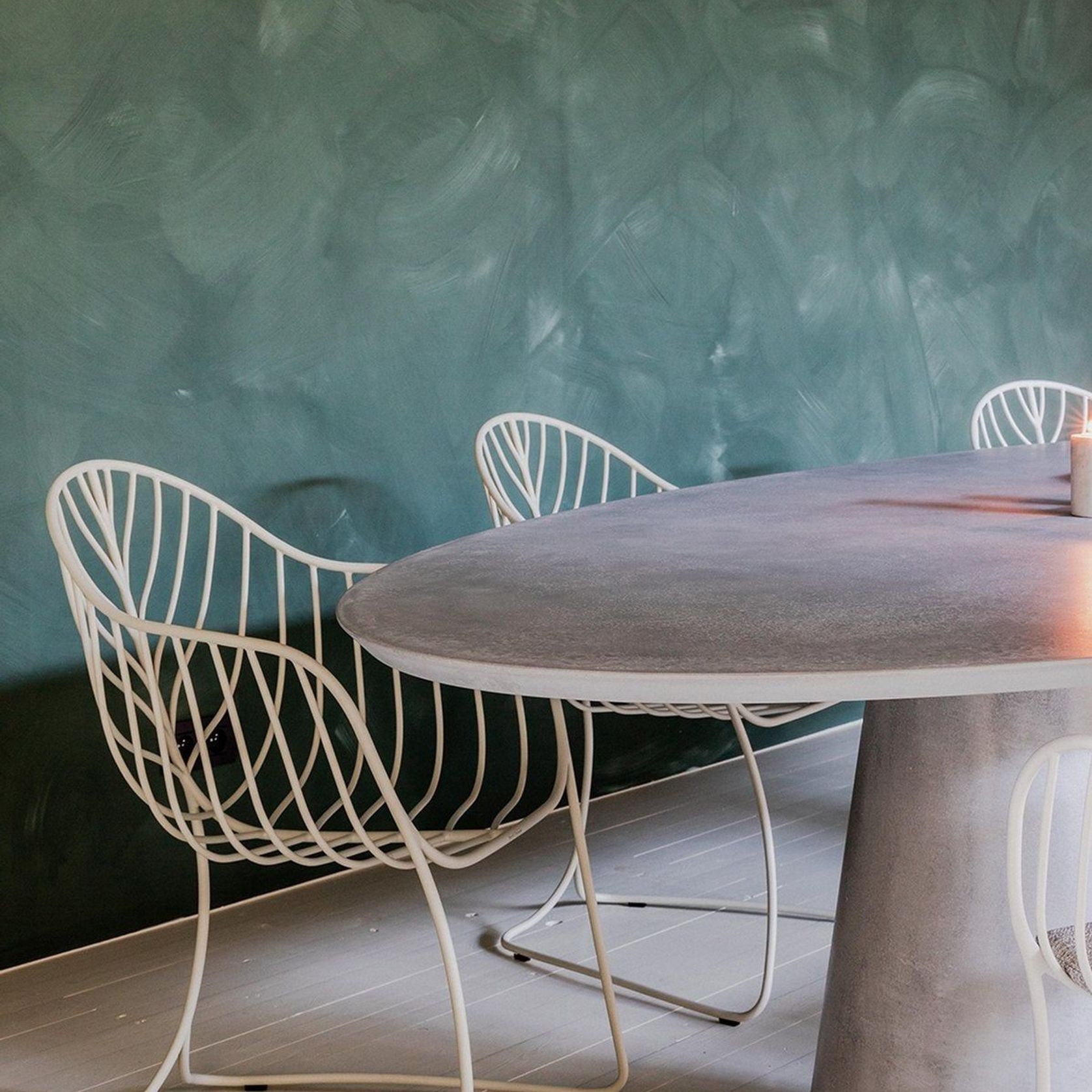 Conix Oval Dining gallery detail image