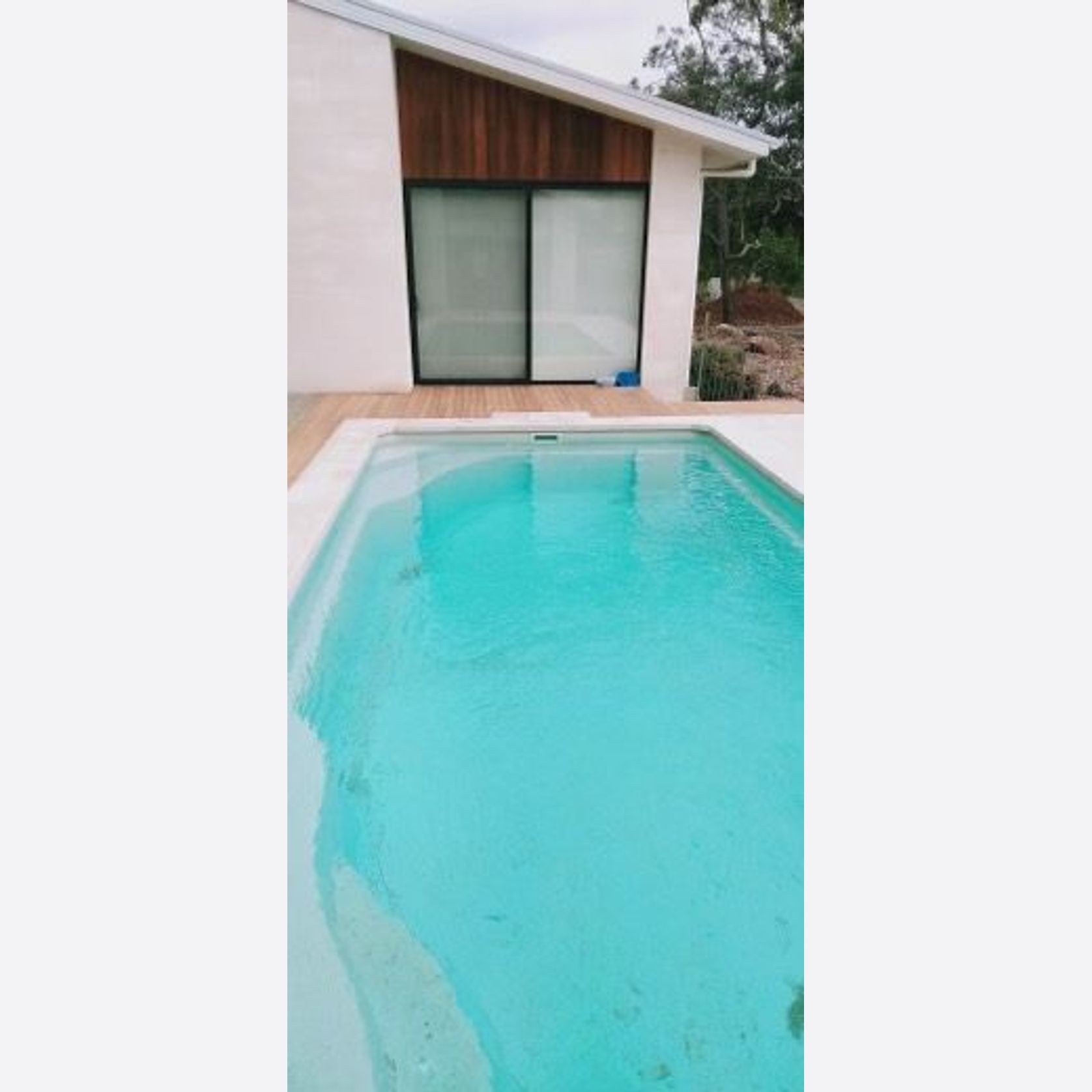 Sinai Pearl Sandblasted Limestone Pool Coping gallery detail image