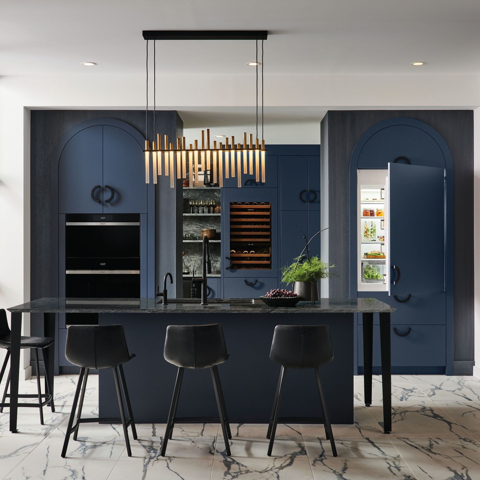 Designer Series Refrigerator/Freezer 91cm gallery detail image