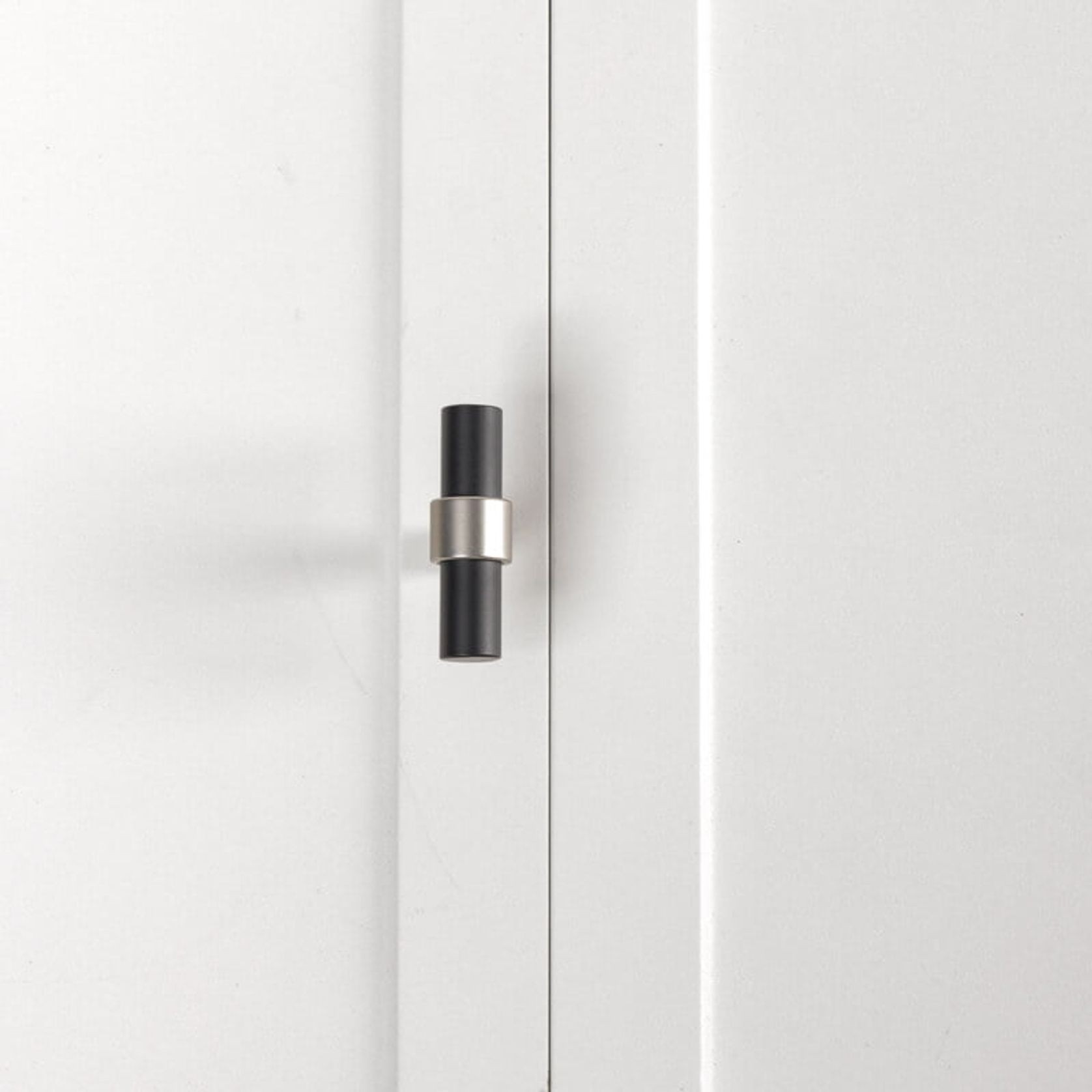 KT&CO Kitchen handles pull matte black Nickel Byron Bay gallery detail image