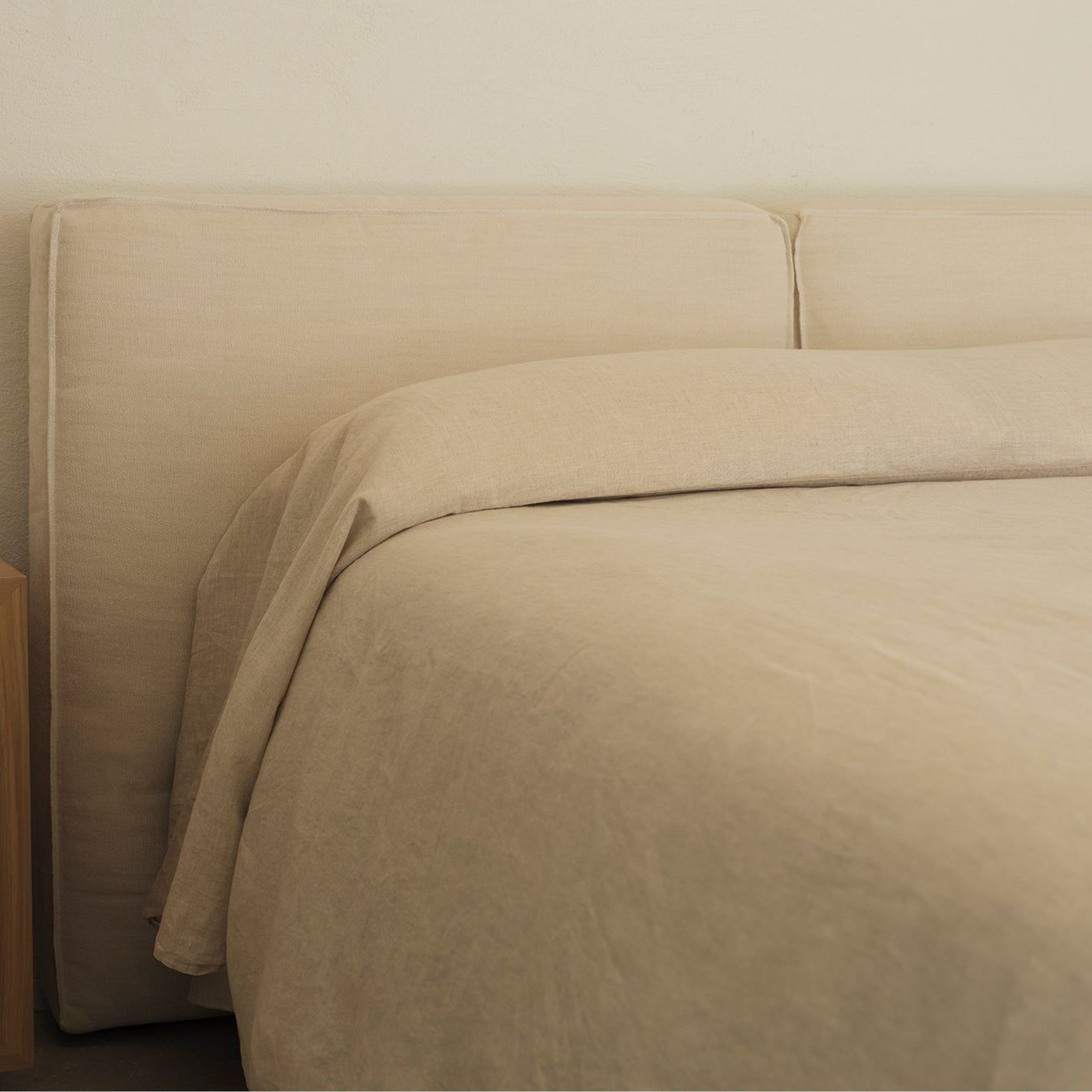 Elio Bedhead gallery detail image