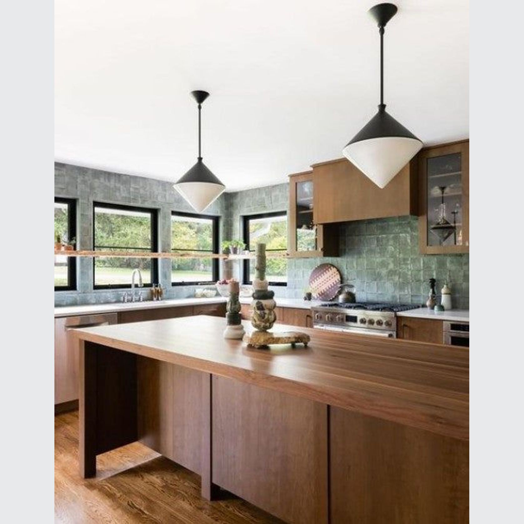 Visual Comfort Aerin Sarnen Large Pendant gallery detail image