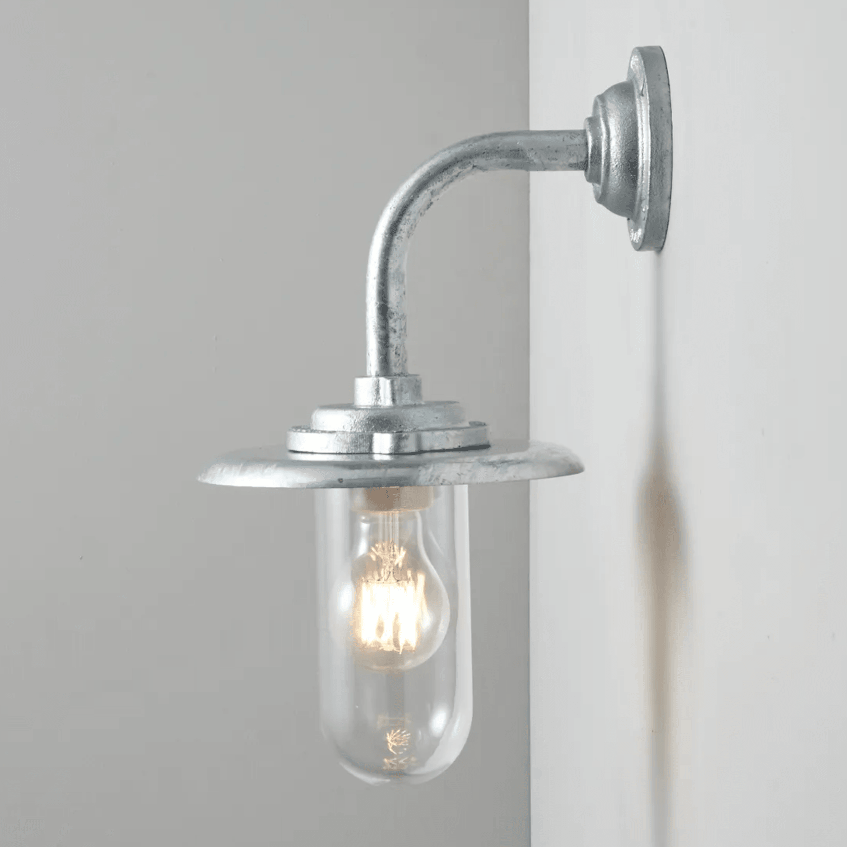 Exterior Bracket Light 7677 gallery detail image