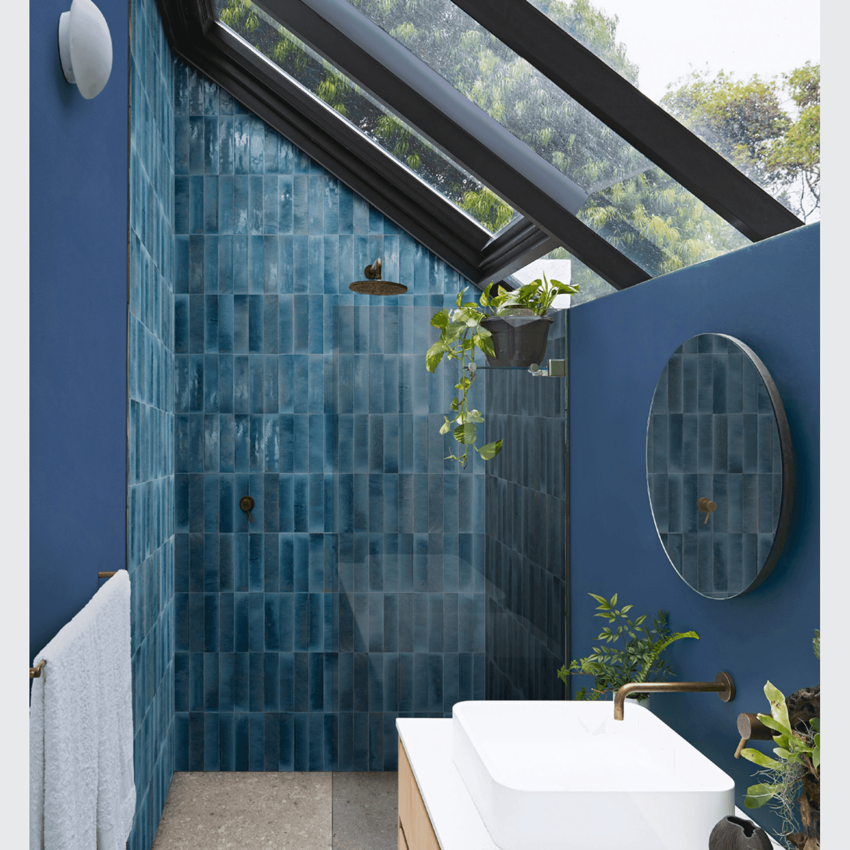 Arendal 2.0 Indigo Gloss gallery detail image