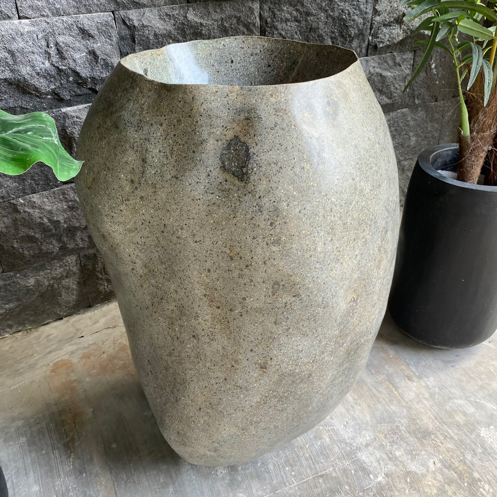 Natural Pedestal Stone Basin gallery detail image