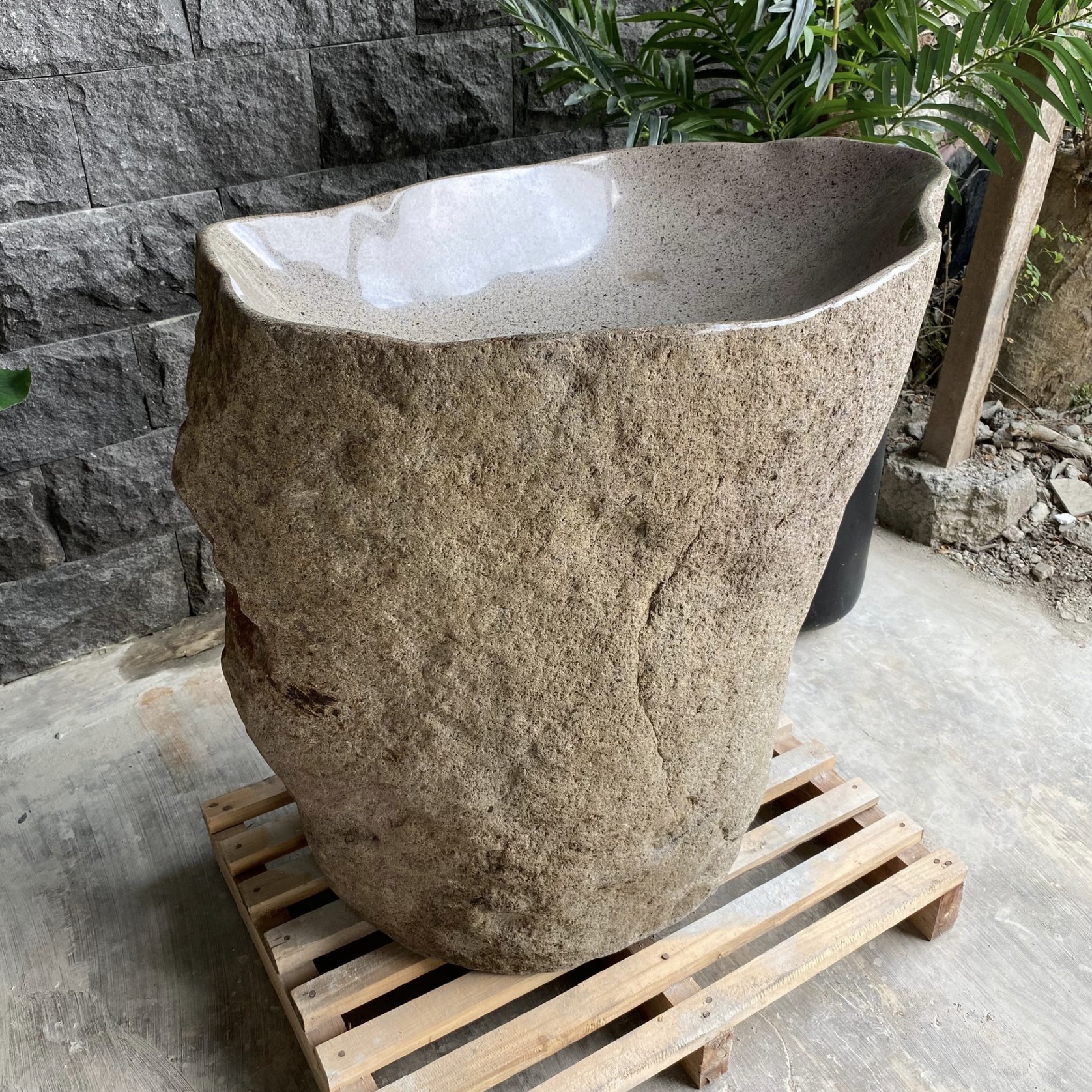 Natural Pedestal Stone Basin (2379) gallery detail image