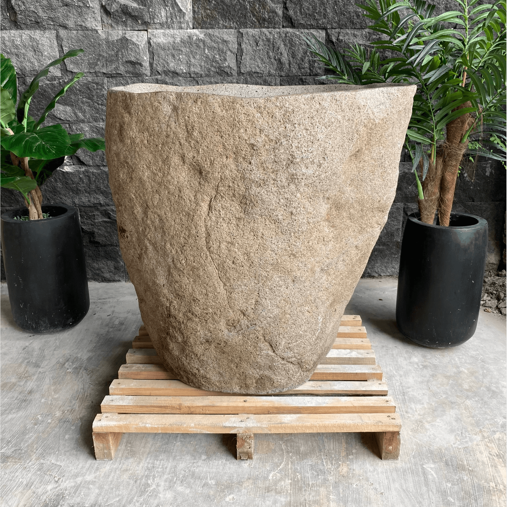 Natural Pedestal Stone Basin (2379) gallery detail image