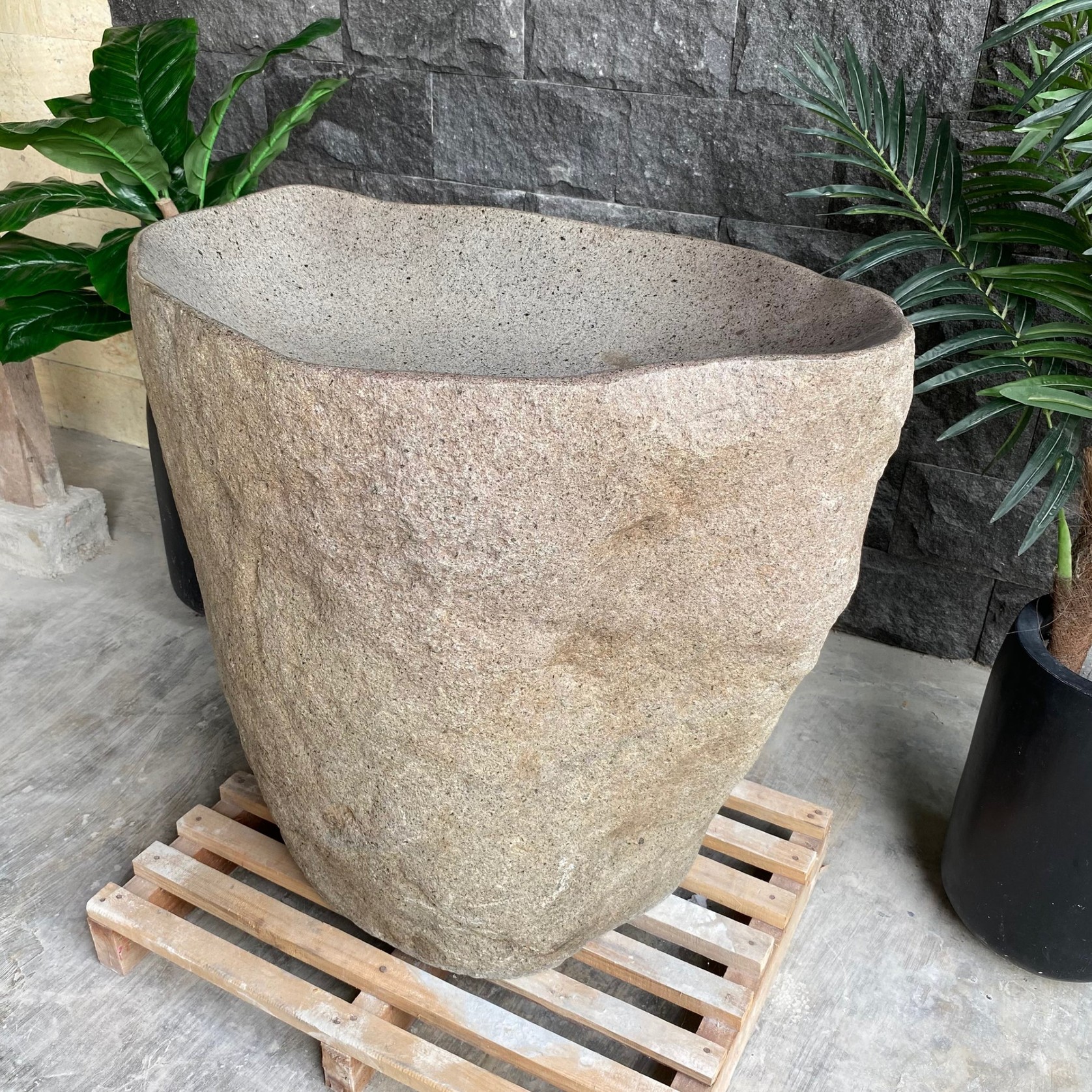 Natural Pedestal Stone Basin (2379) gallery detail image