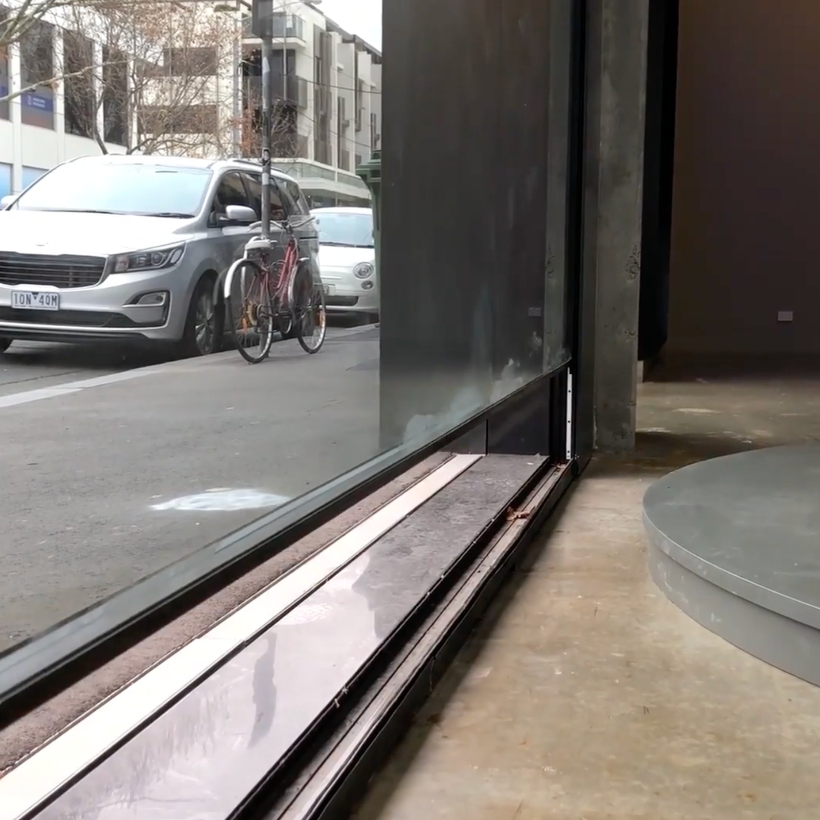 Urbane Guillotine Windows gallery detail image