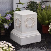 Classic Wreath Plinth gallery detail image
