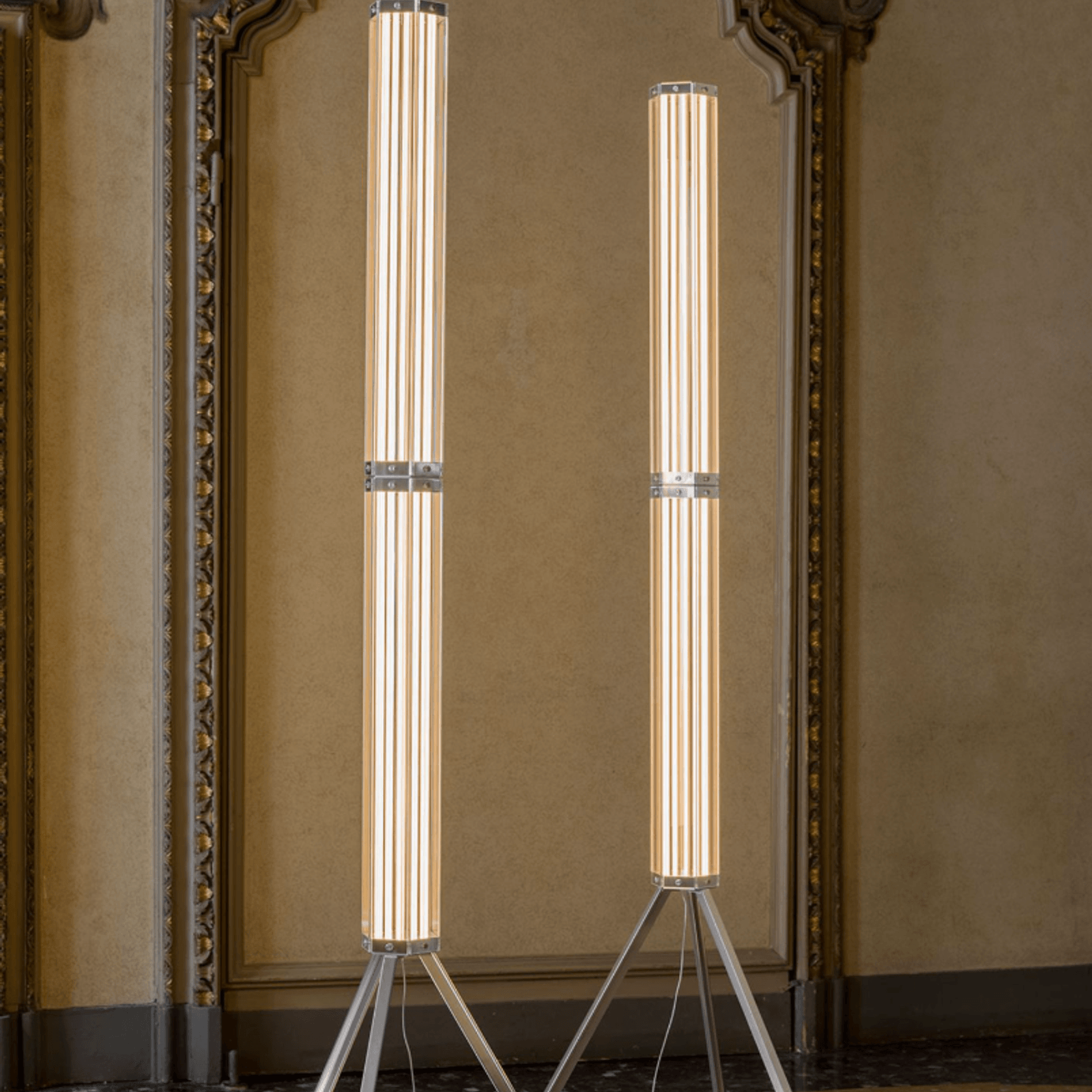 Superwire F Floor Lamp by Flos gallery detail image