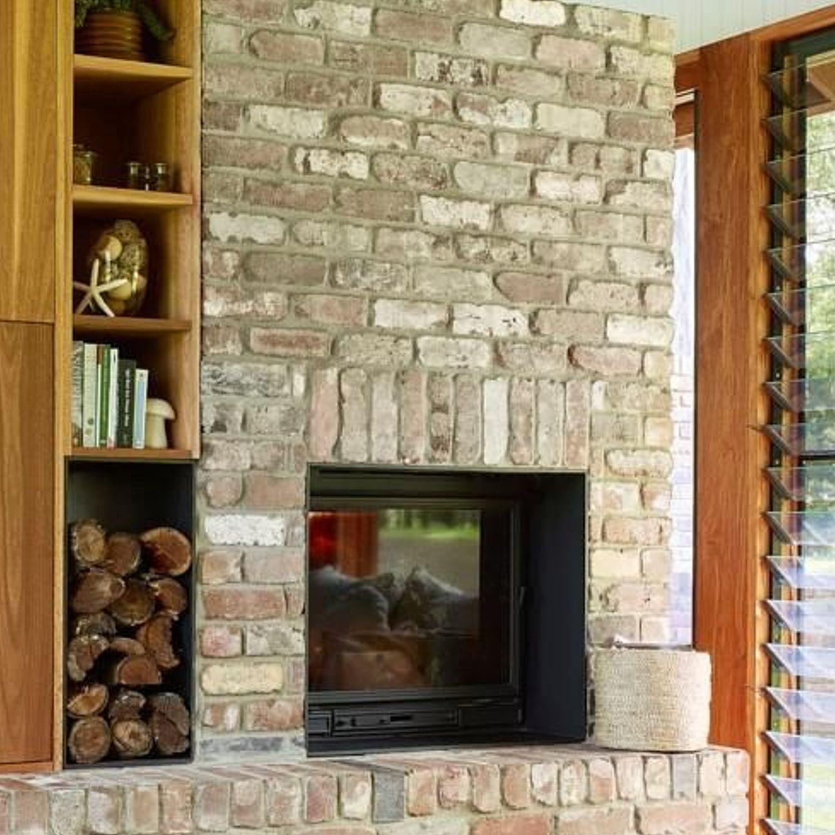 Seguin Multivision 8000 Double Sided Cast Iron Fireplace With Lift Door gallery detail image