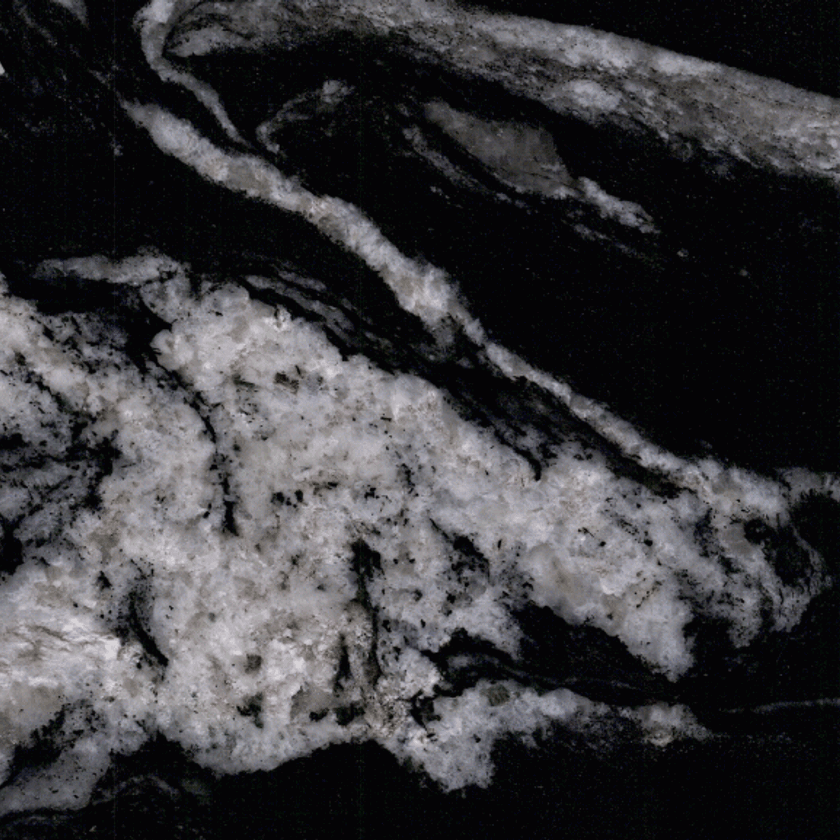 Serra Neblina gallery detail image