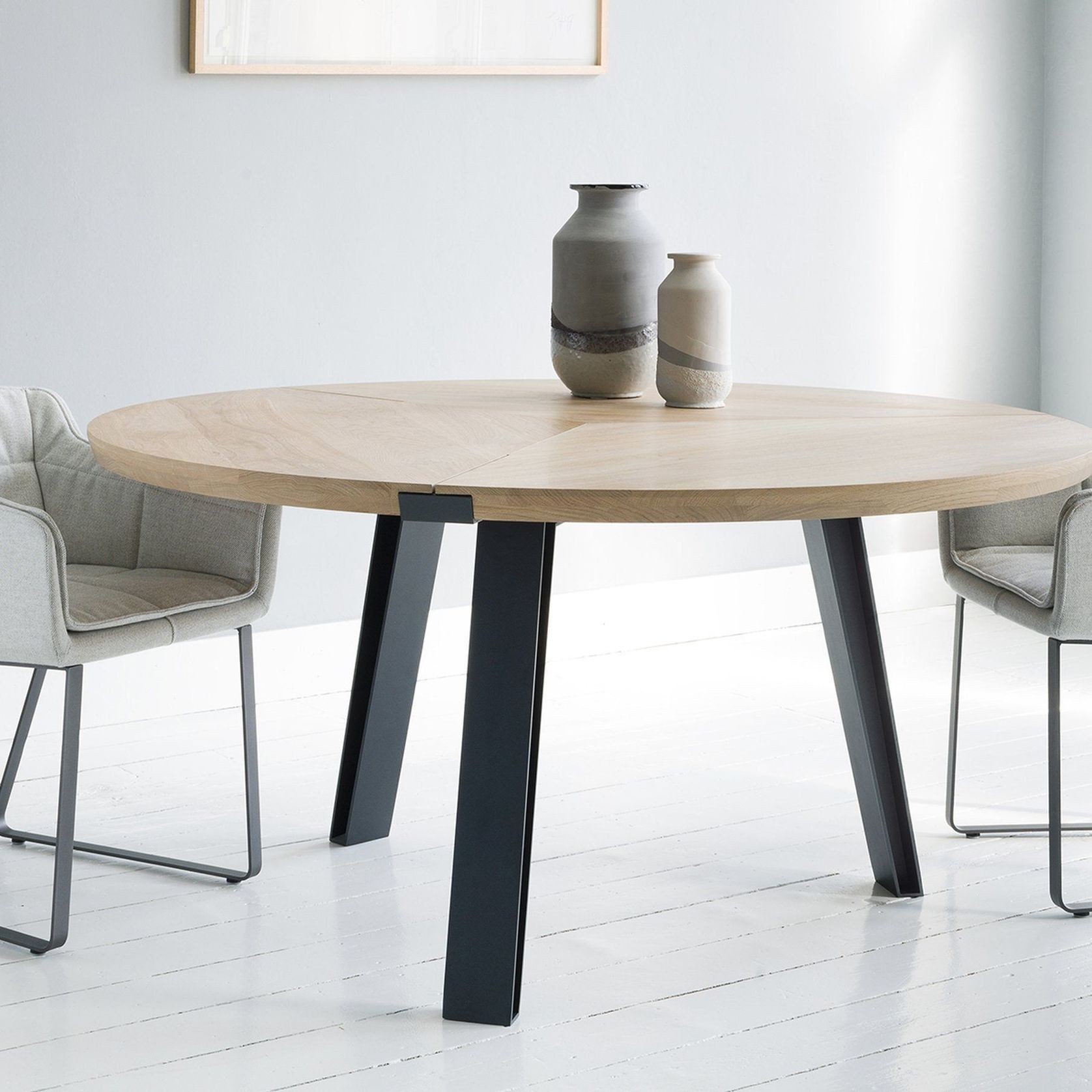 Side to Side Table Round gallery detail image