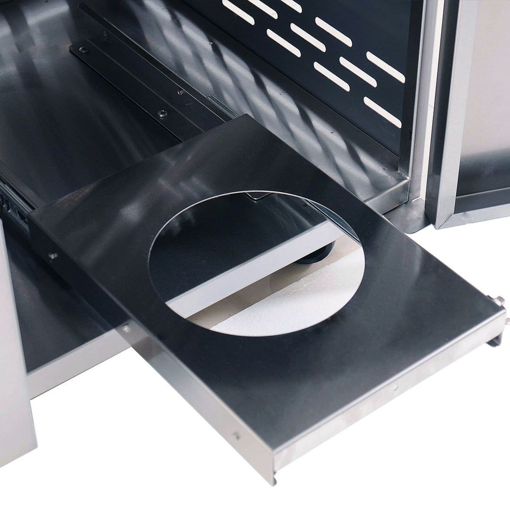 Grandfire Deluxe - 42″ Gas BBQ gallery detail image