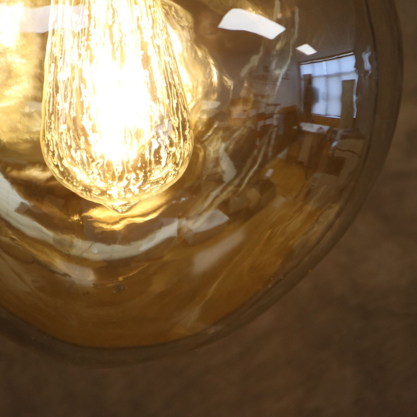 Smelten Amber gallery detail image