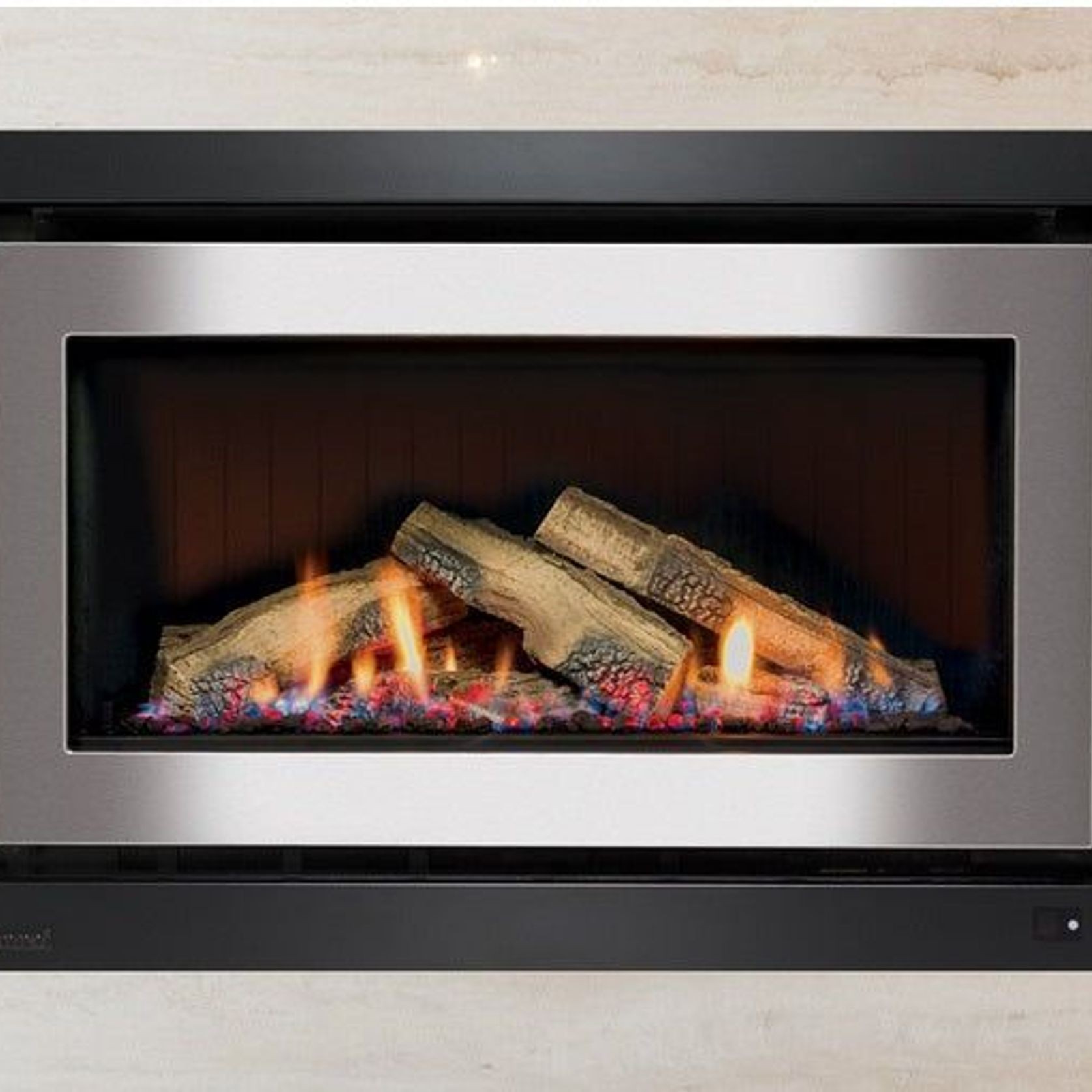 Evolve 952 Gas Fireplace gallery detail image