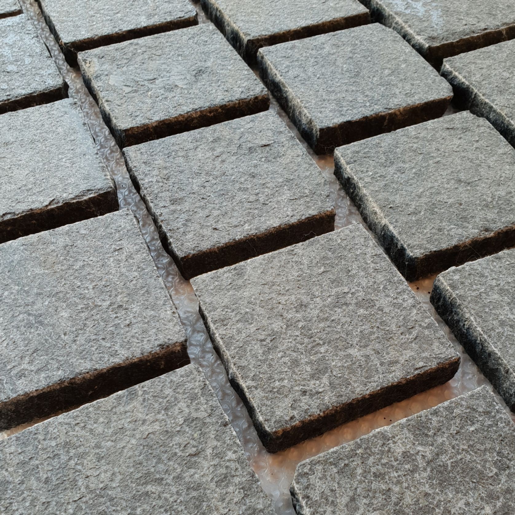 Stoneyard Urban Black Cobblestone - 100mm x 100mm gallery detail image