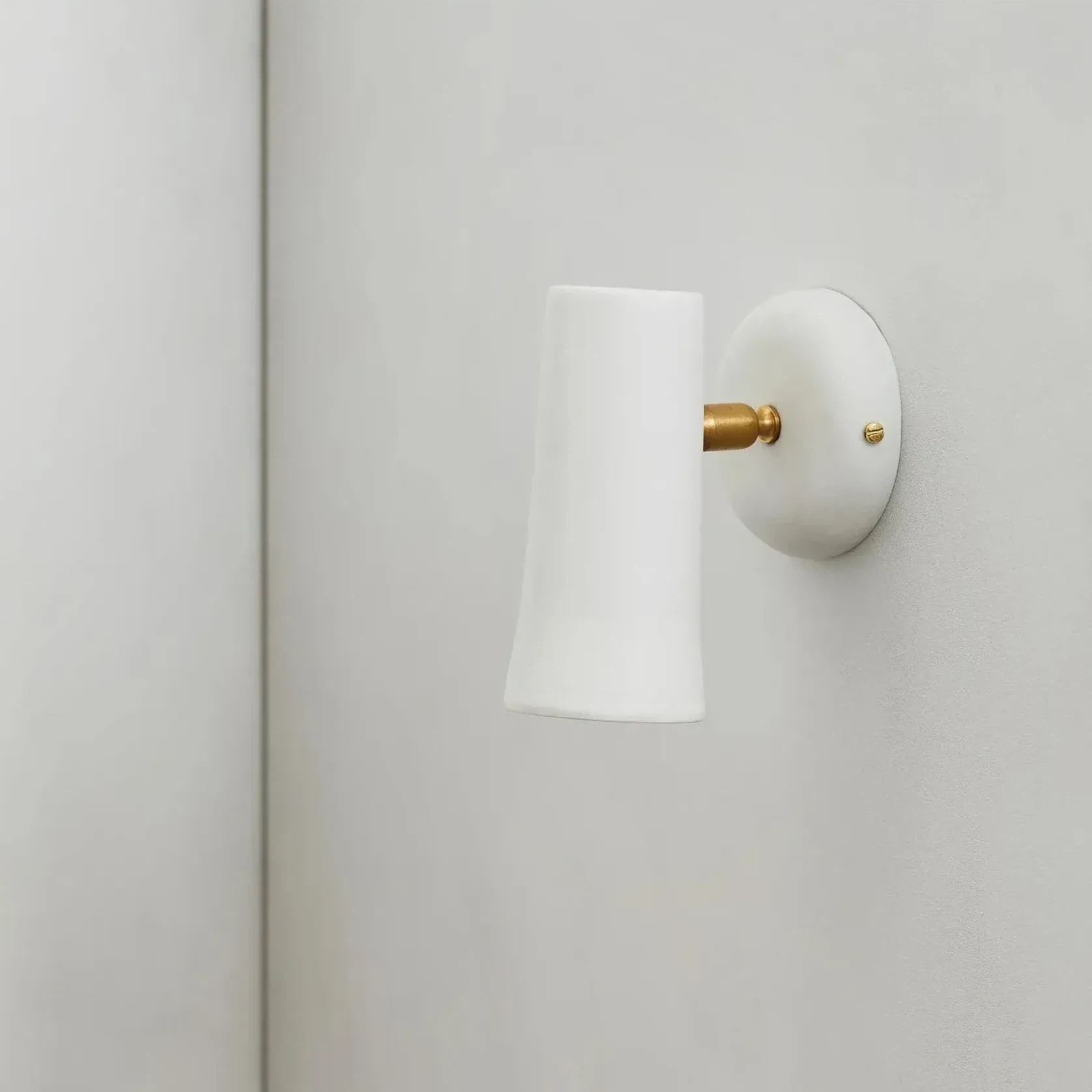 EVO Wall Light gallery detail image