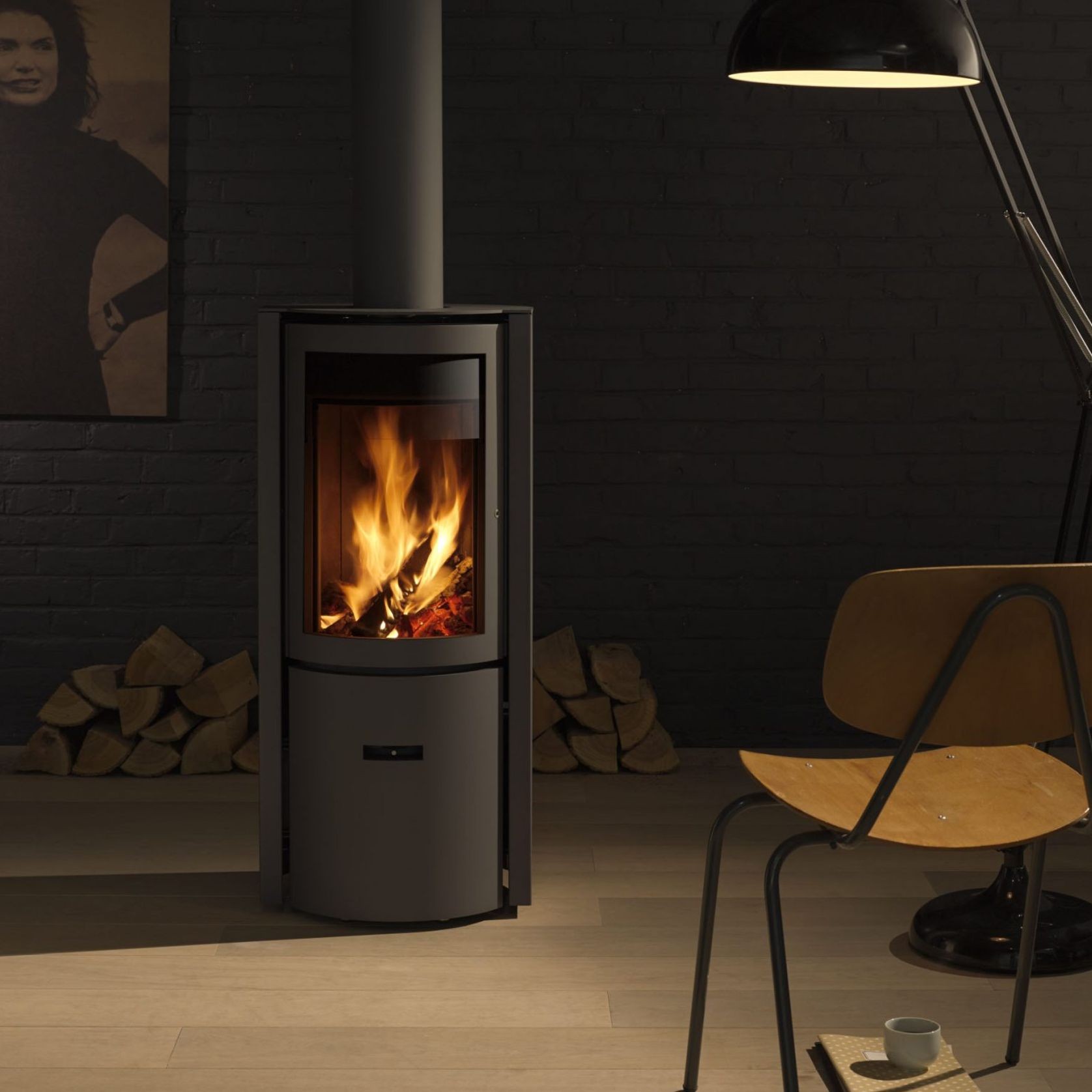 Stuv 30 Compact Low Freestanding Wood Fireplace gallery detail image