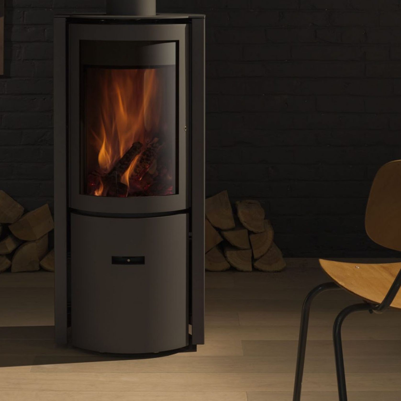 Stuv 30 Compact Low Freestanding Wood Fireplace gallery detail image
