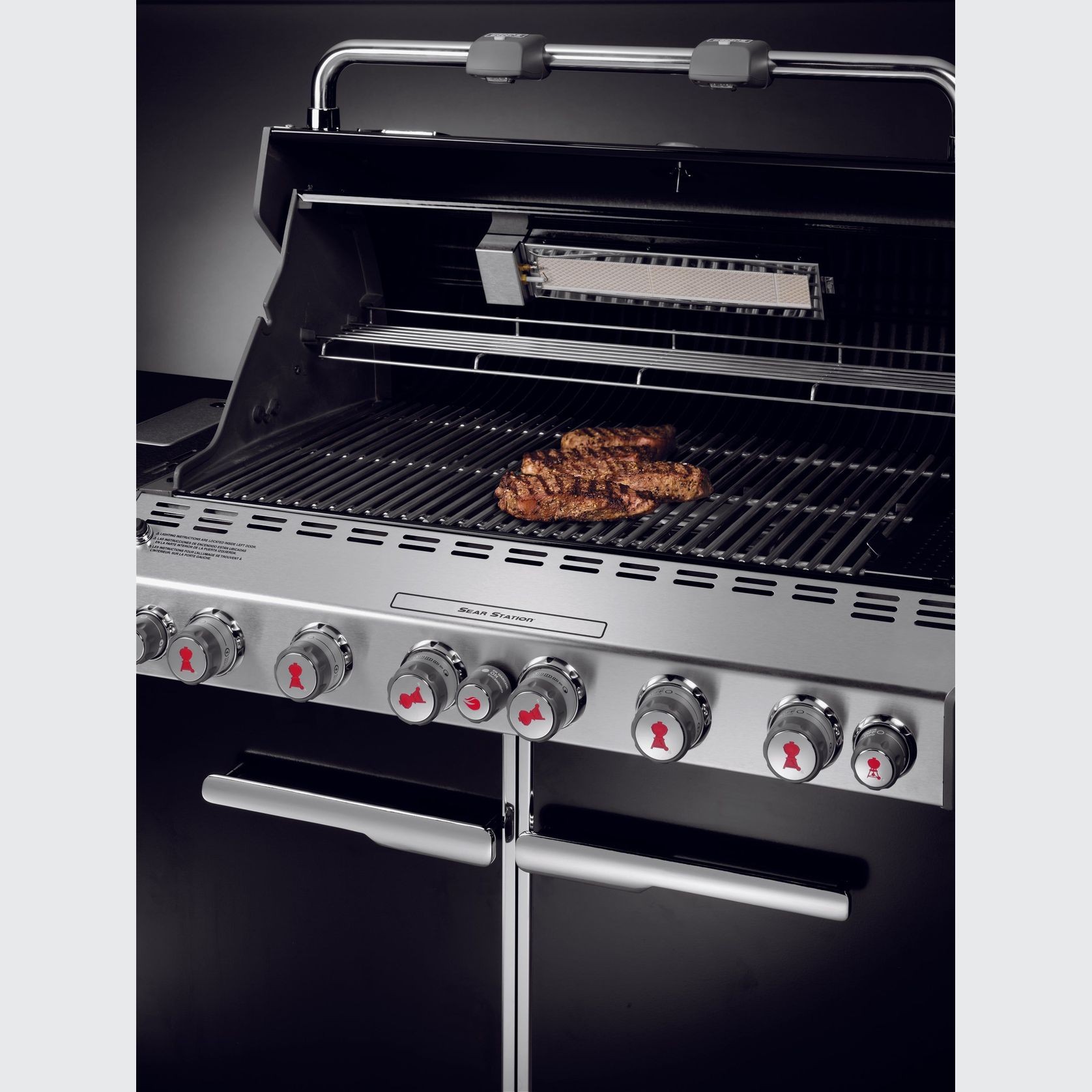 Weber Summit E-670 Grill ULPG Black gallery detail image