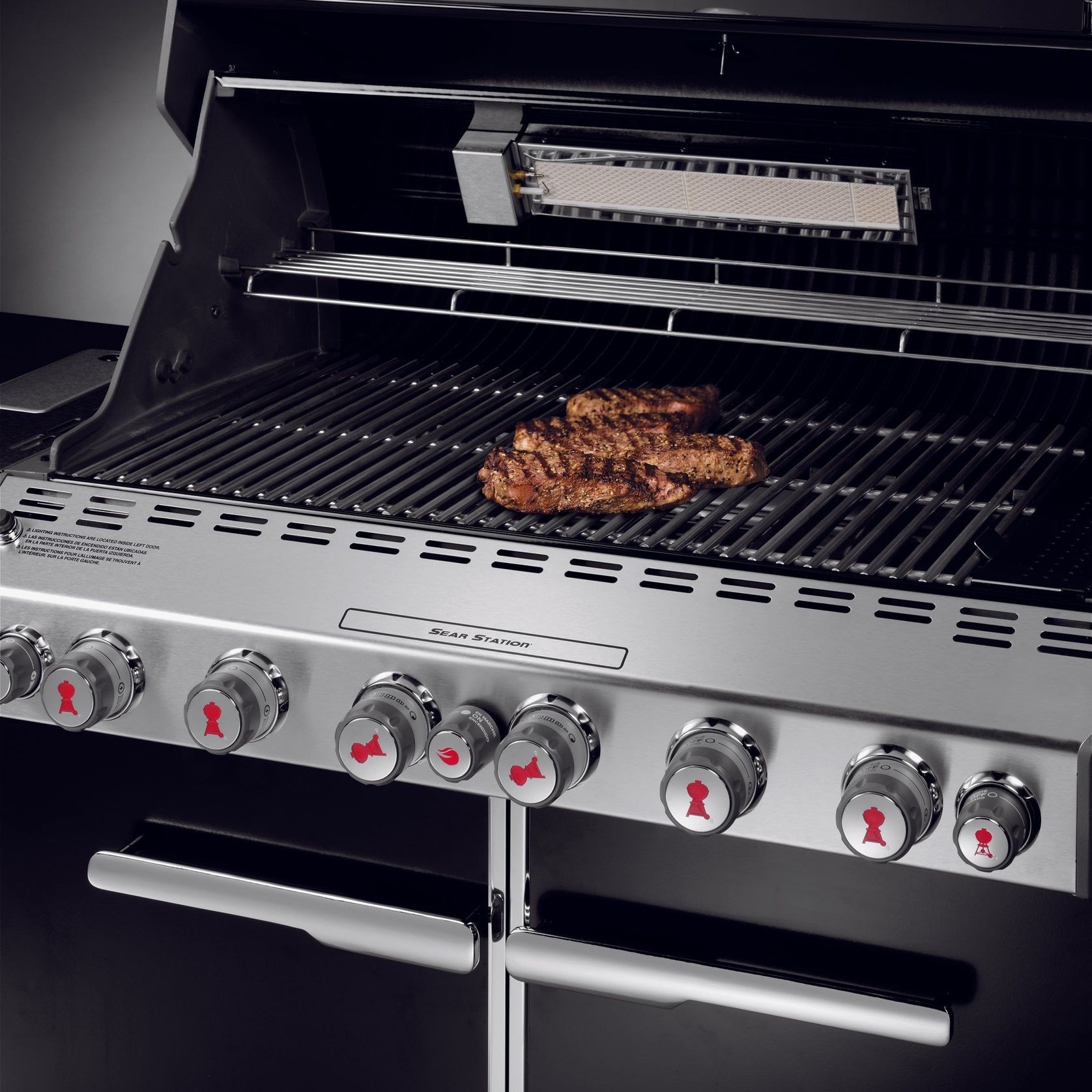 Weber Summit E-670 Grill ULPG Black gallery detail image