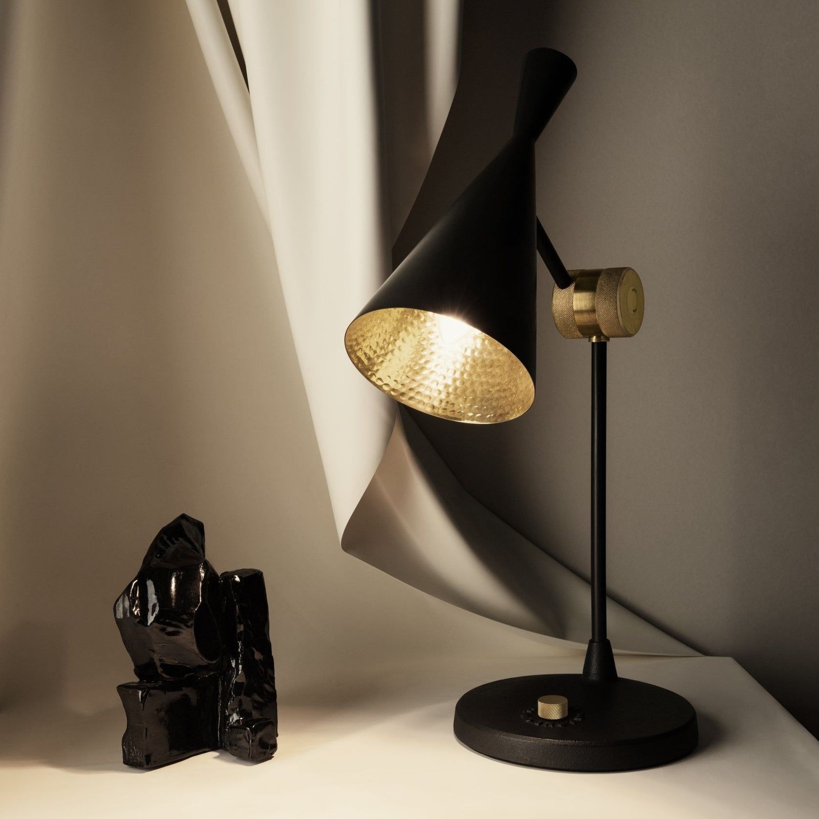 Beat Table Lamp Black gallery detail image