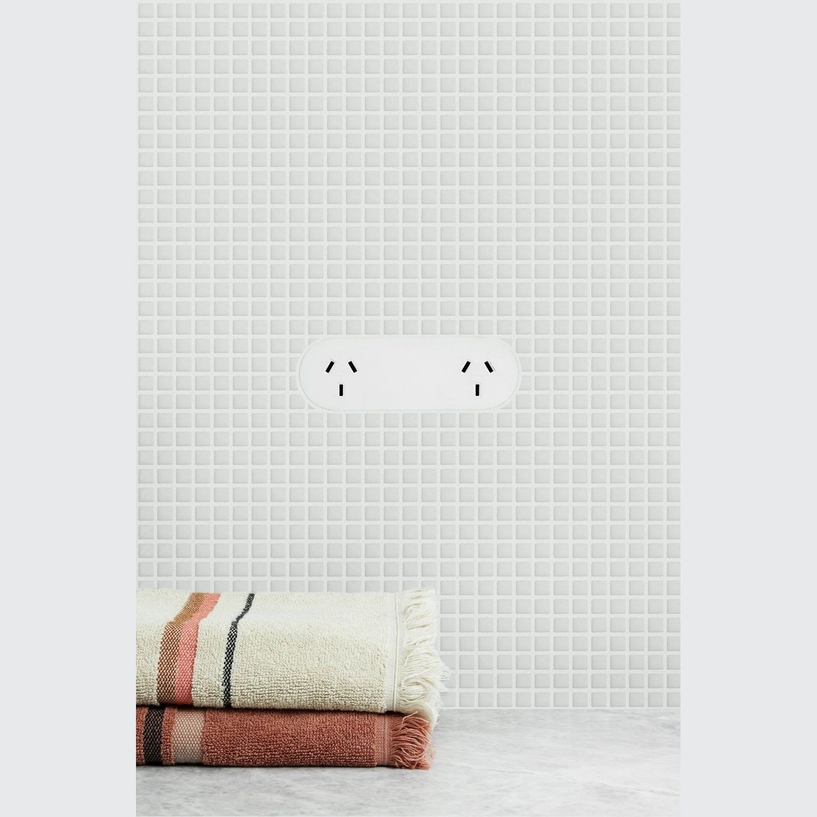 13 Flush Double Outlet gallery detail image