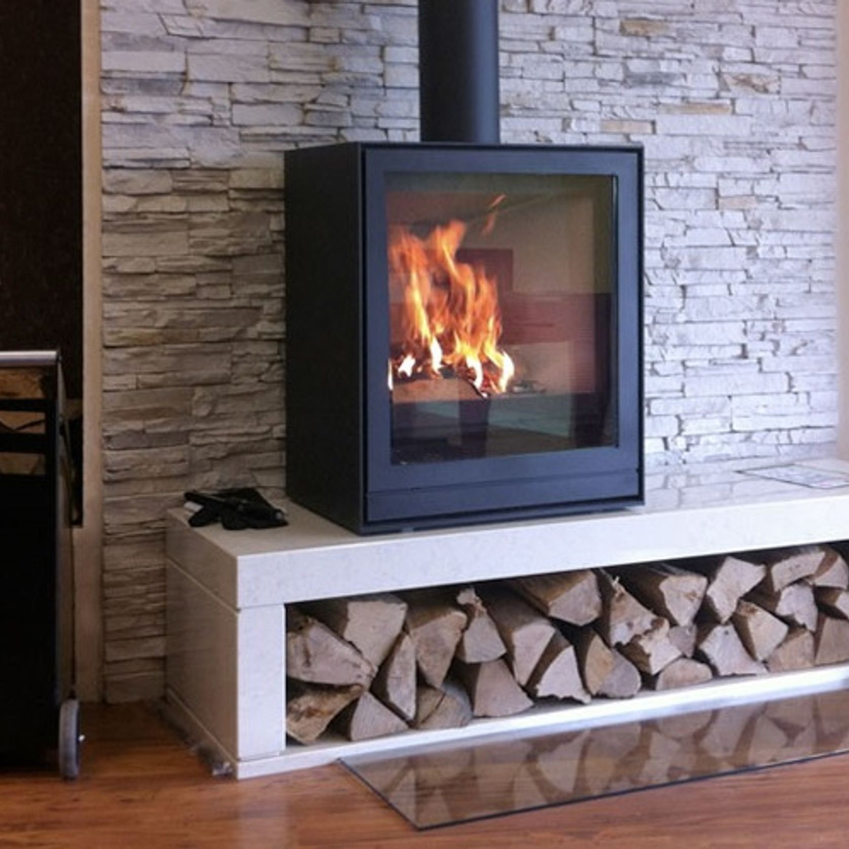 Cheminee Chazelles TQH43 Wood Burning Fireplace gallery detail image