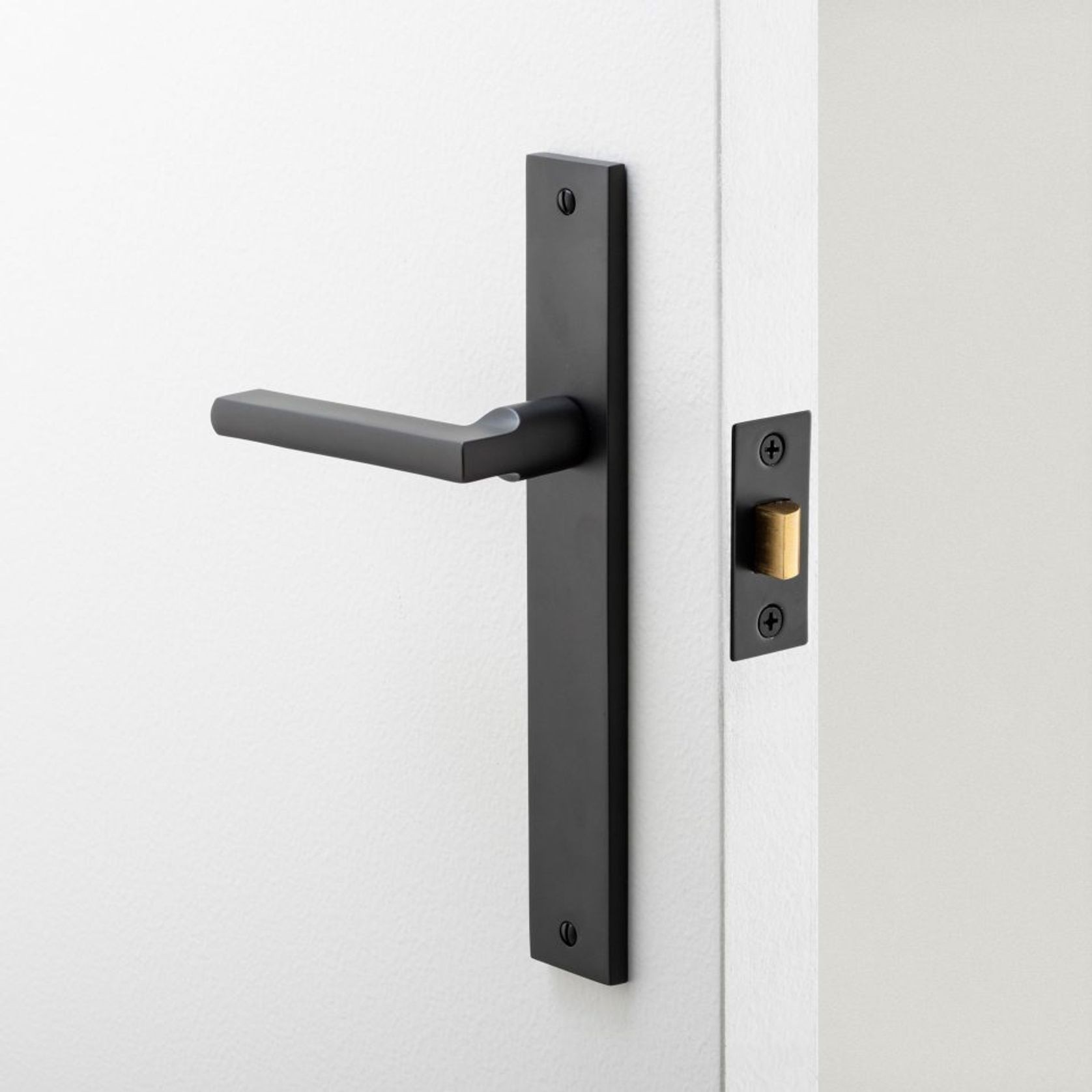 Iver Baltimore Lever on Rectangular Backplate Latch Satin Nickel 14702 - Customise to your needs gallery detail image