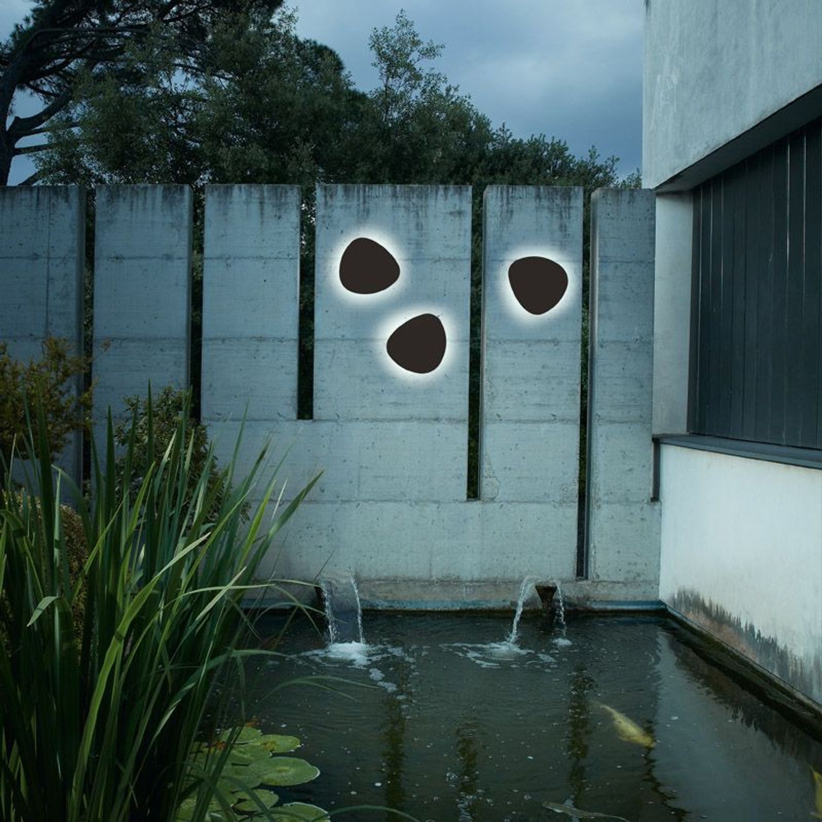 Tria 04 Outdoor Wall Light gallery detail image