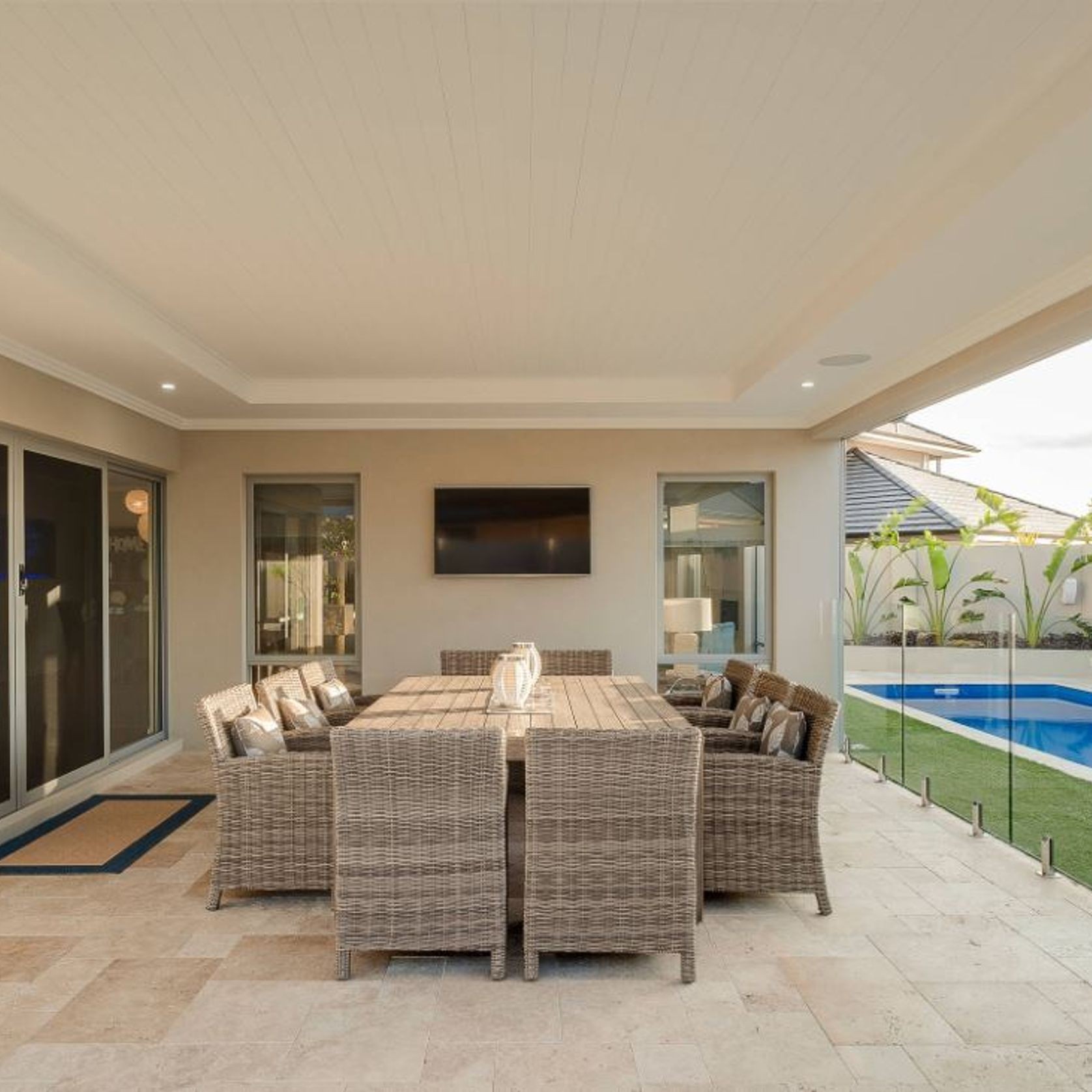 Tuscan Travertine Pool Coping gallery detail image