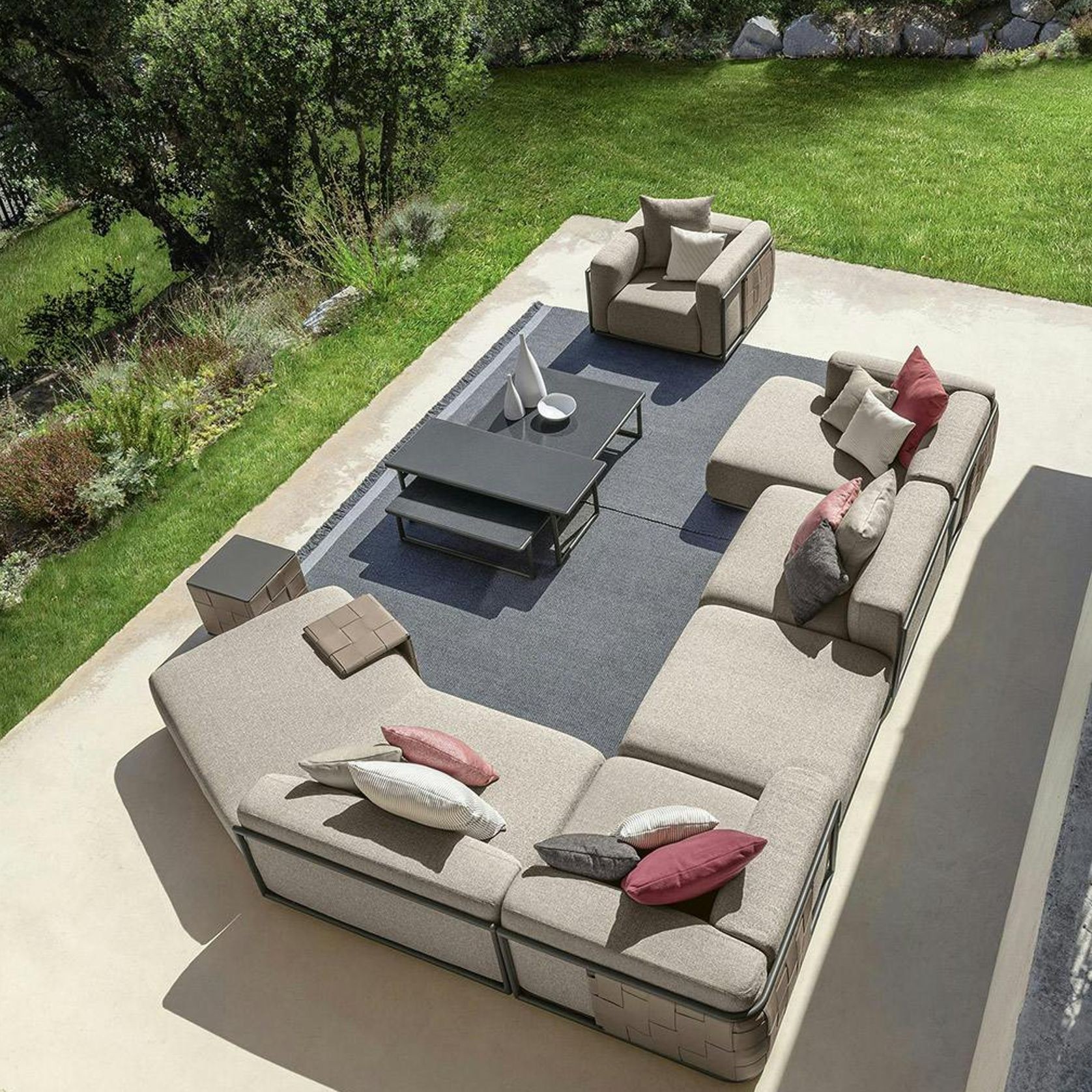 Tresse Outdoor Sofa gallery detail image