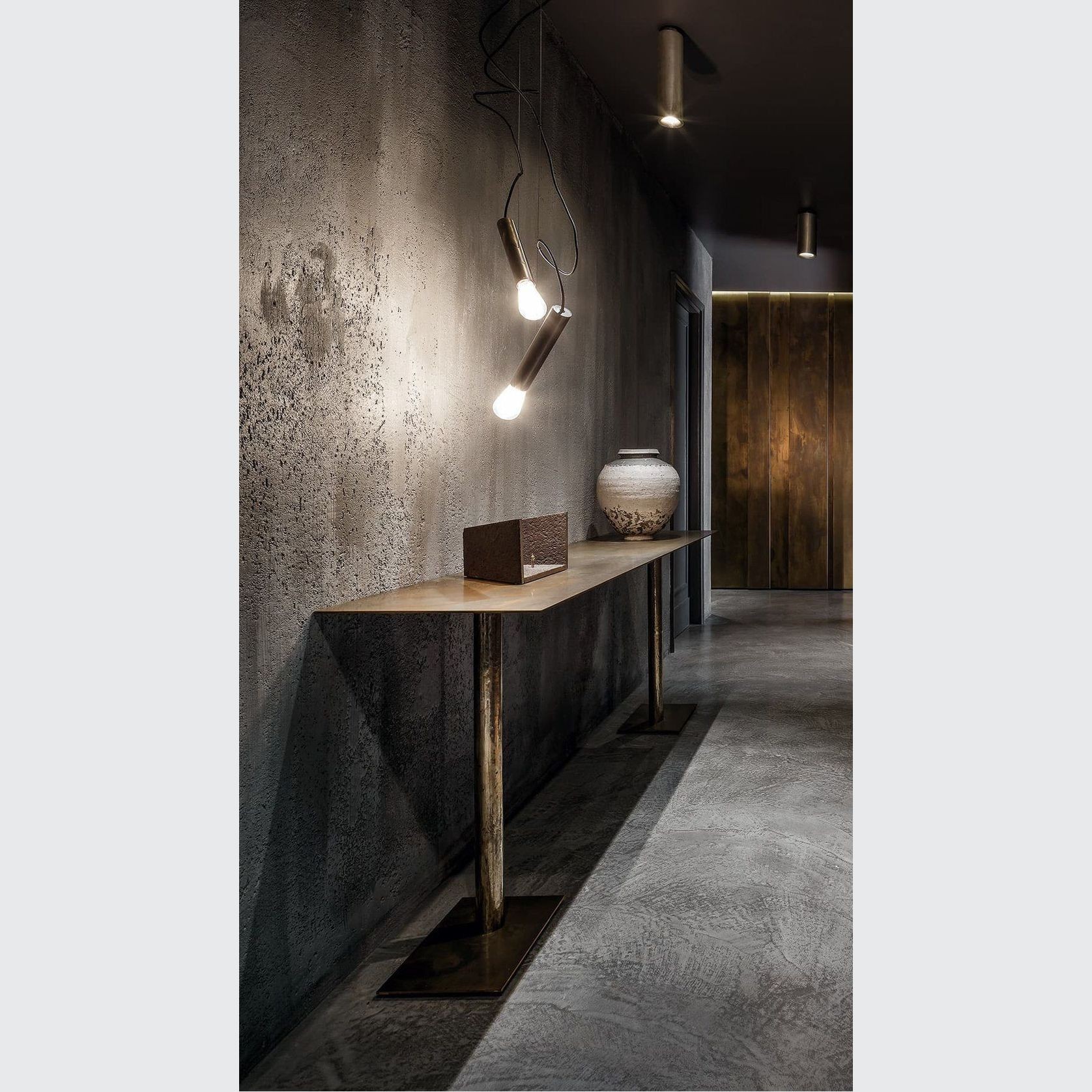 Twistable Console gallery detail image