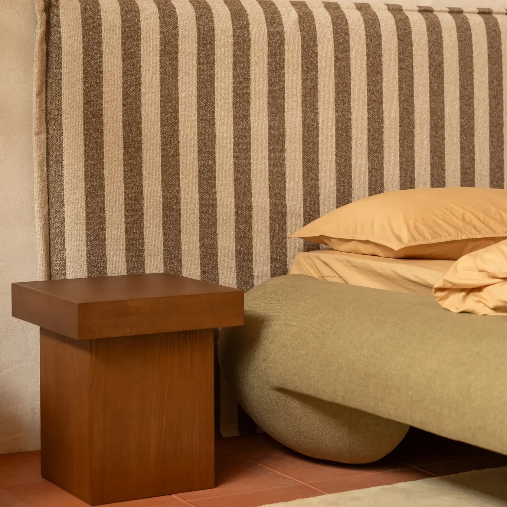 Lune King Bed - Fossil Eucalyptus gallery detail image