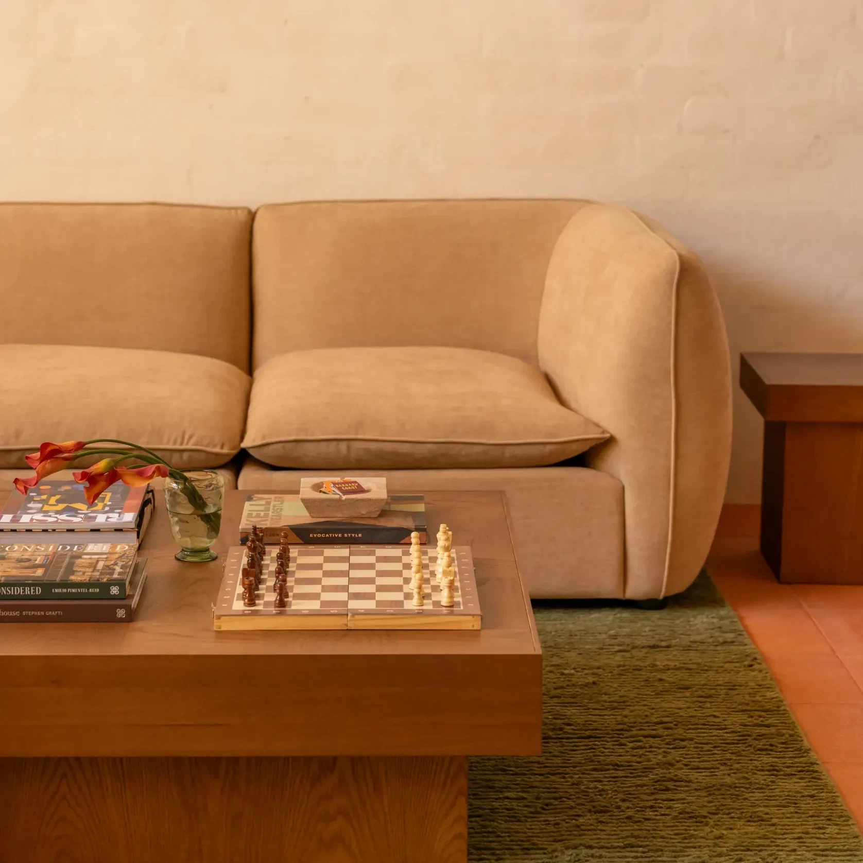 Muro Closed Chaise Sofa - Silas Honey gallery detail image