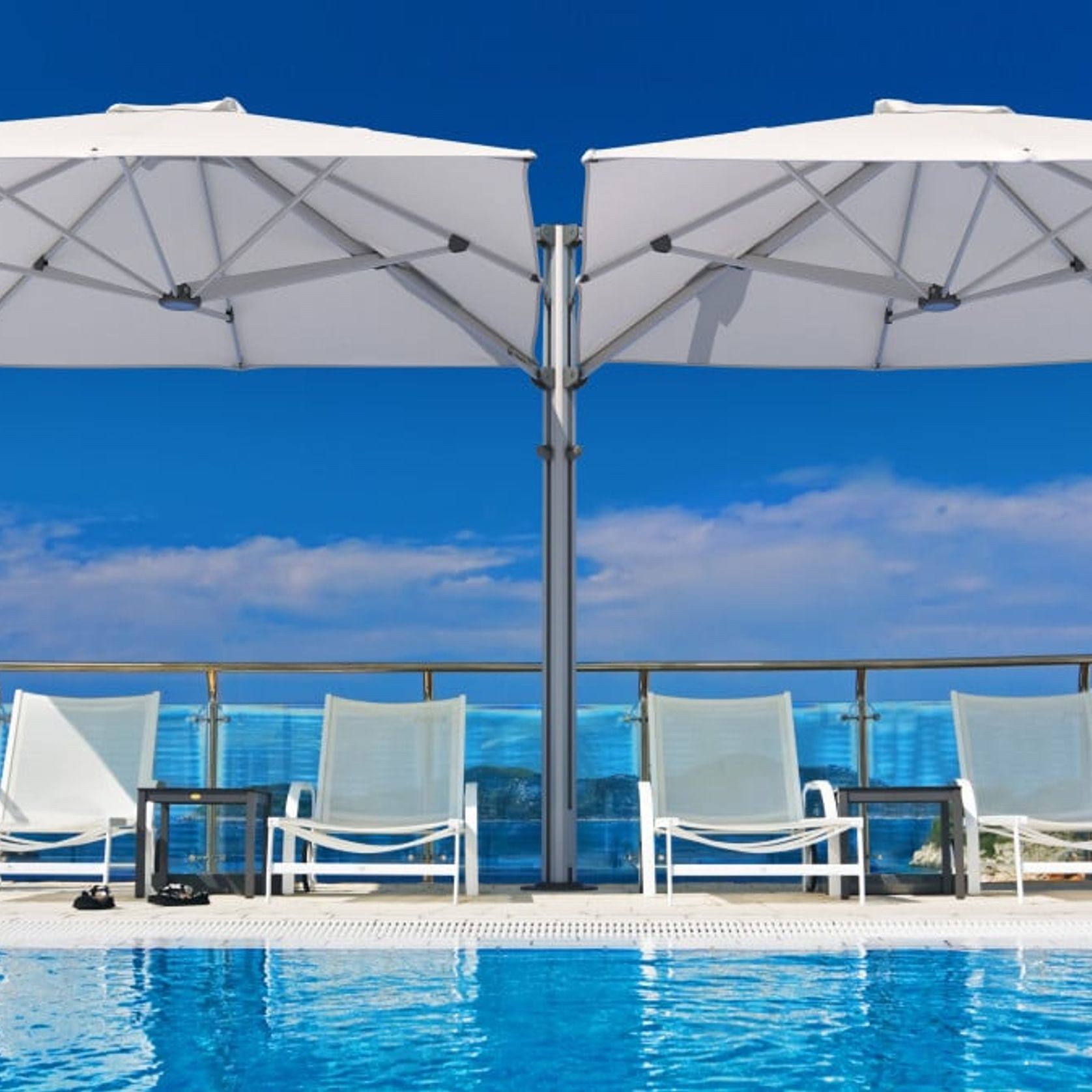 Shadowspec Unity Multi-Canopy Cantilever Umbrella gallery detail image