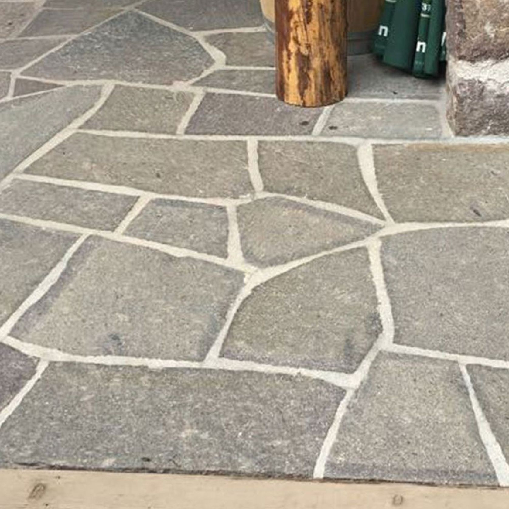 Porphyry Crazy Paving gallery detail image