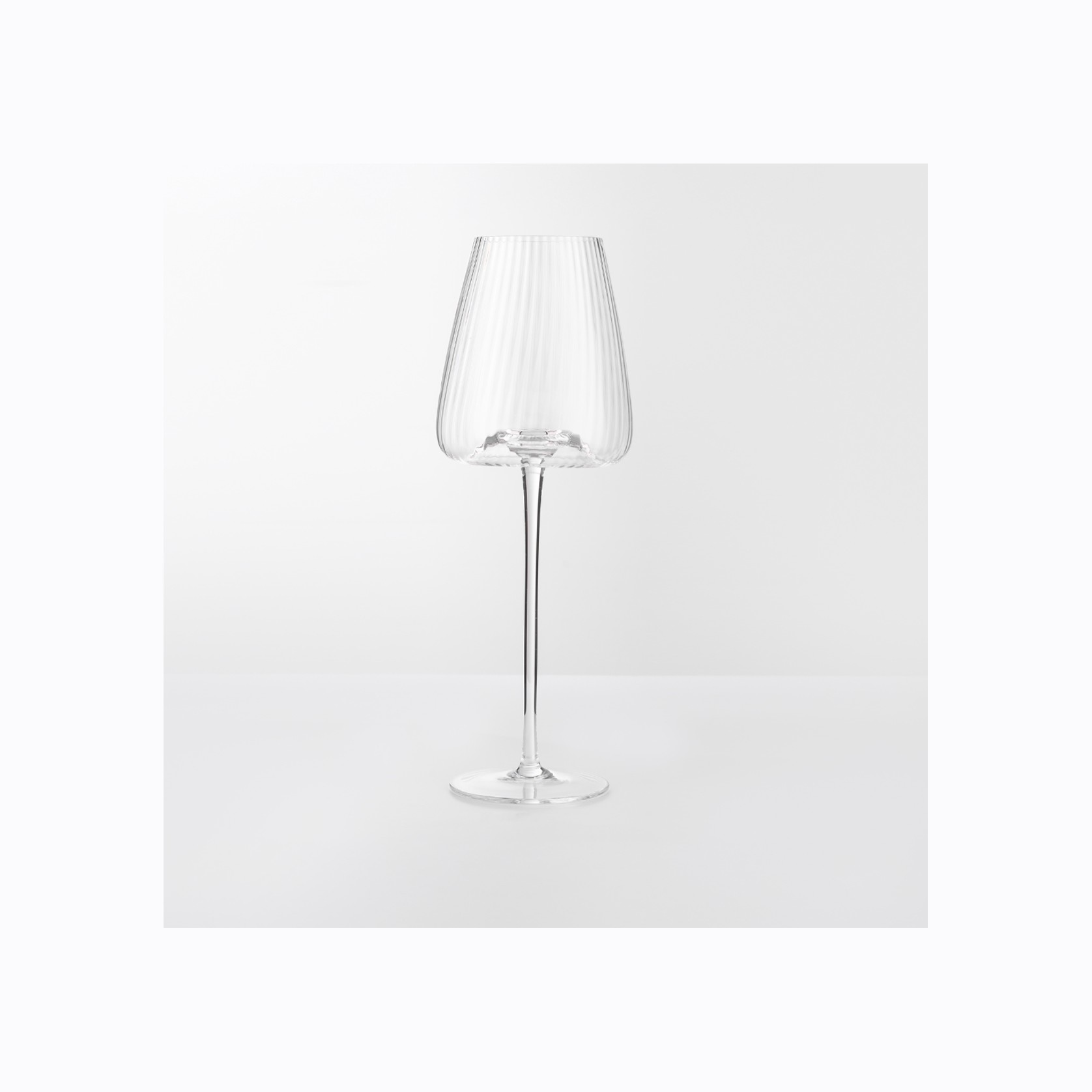 Melted Crystal White Wine Glass- Set of 4 gallery detail image