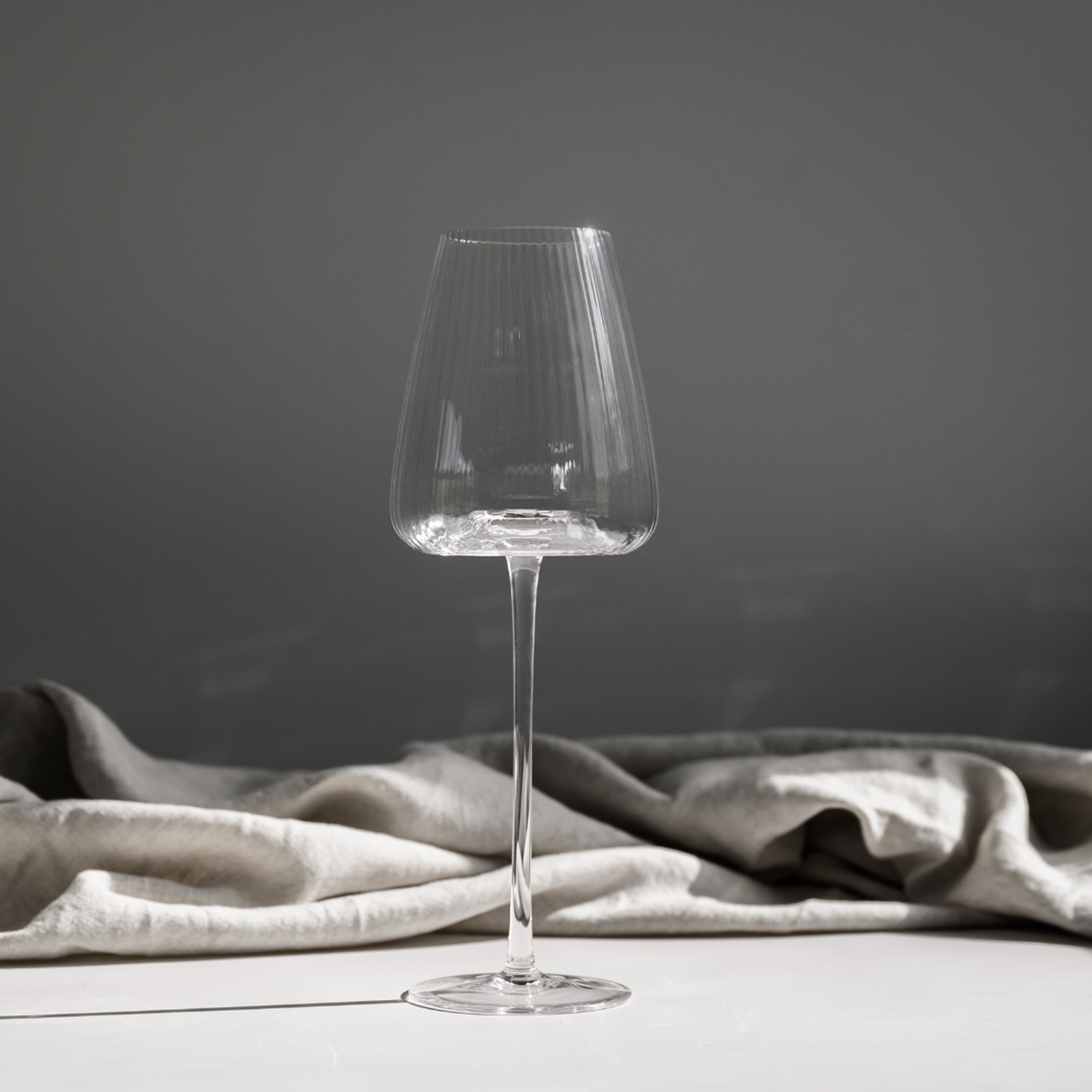 Melted Crystal White Wine Glass- Set of 4 gallery detail image