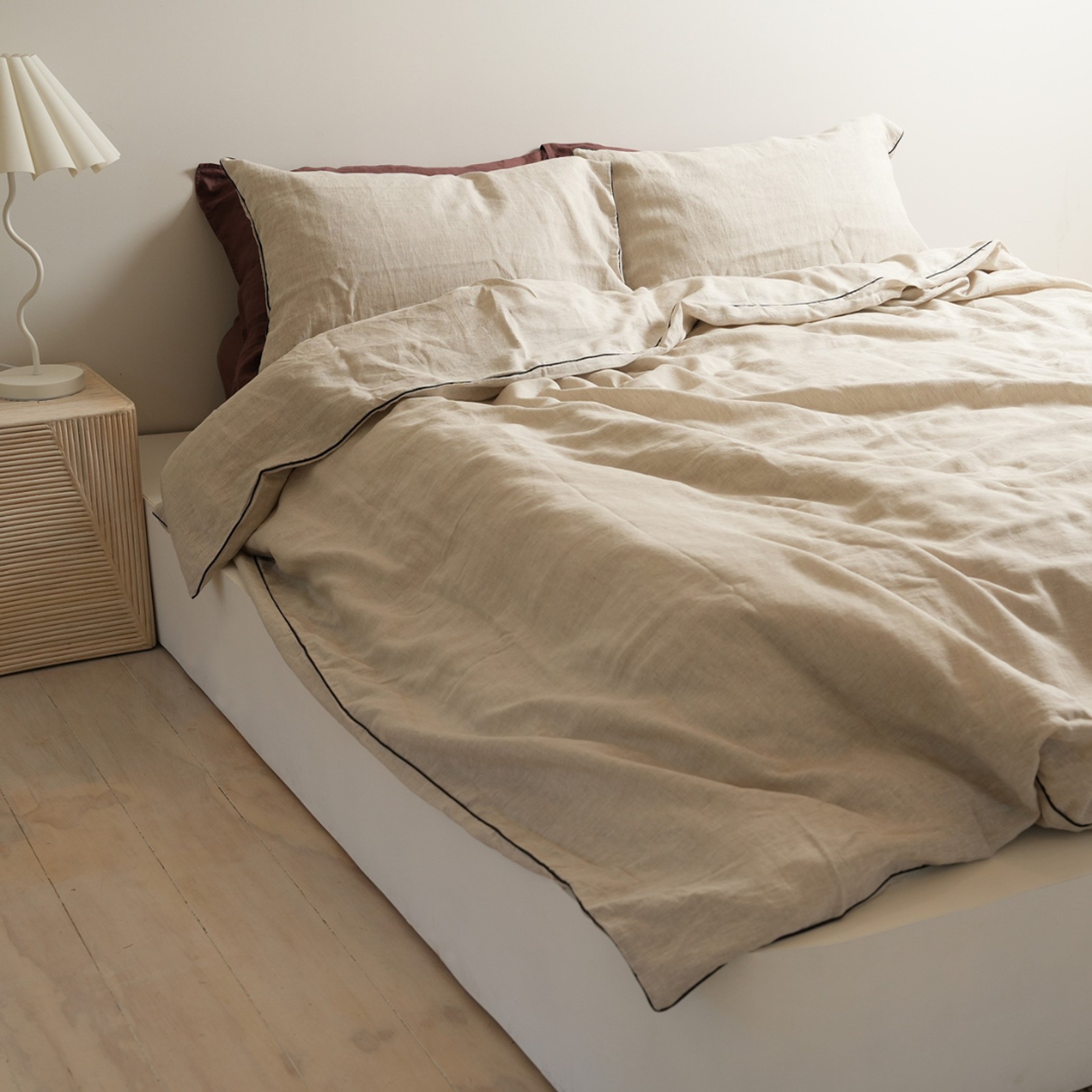 100% French Flax Linen Piped Duvet Cover Set - Natural Oat /Black gallery detail image