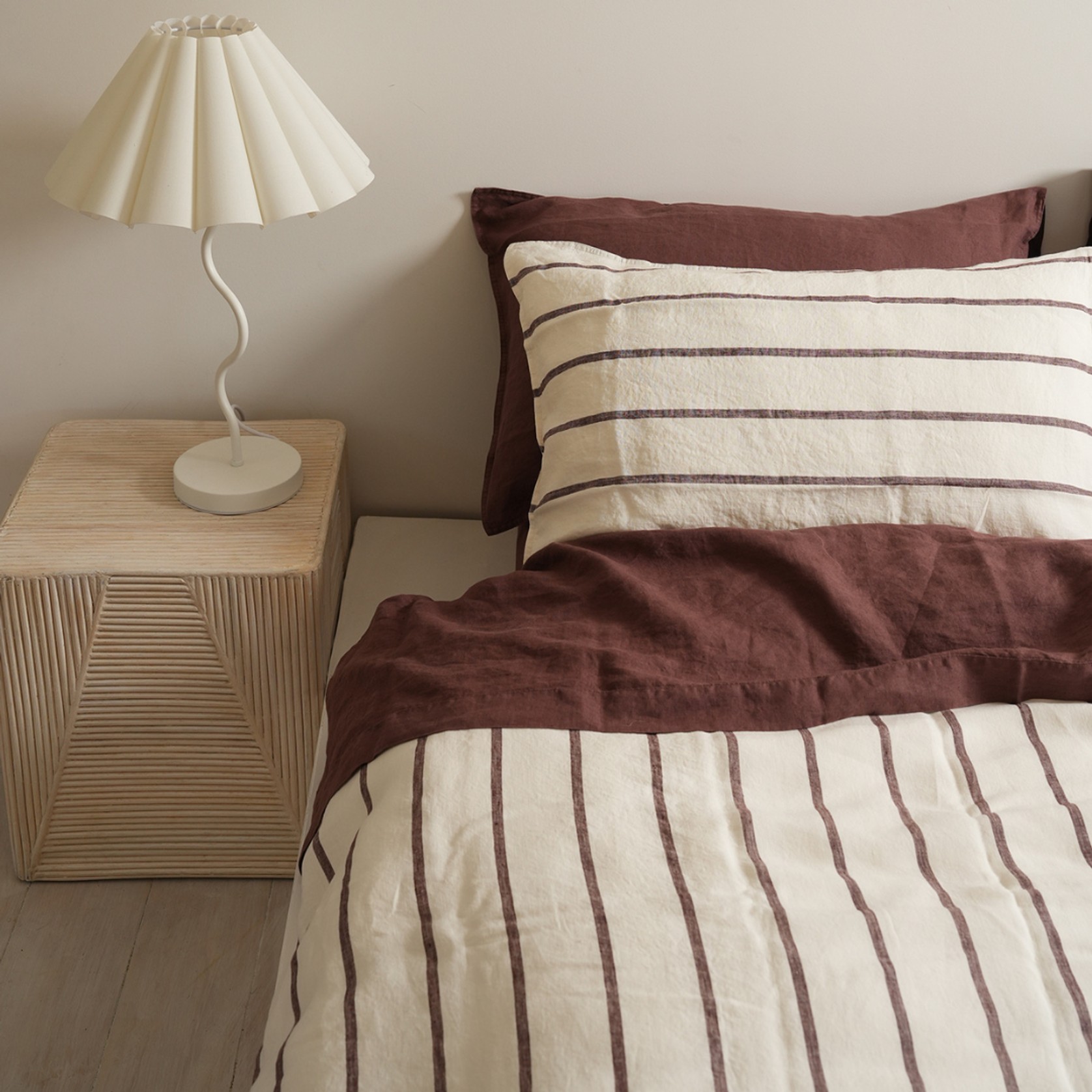 100% French Flax Linen Sheet Set- Cocoa gallery detail image