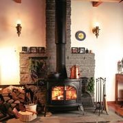 Vermont Castings Defiant Wood Stove Bordeaux Enamel gallery detail image