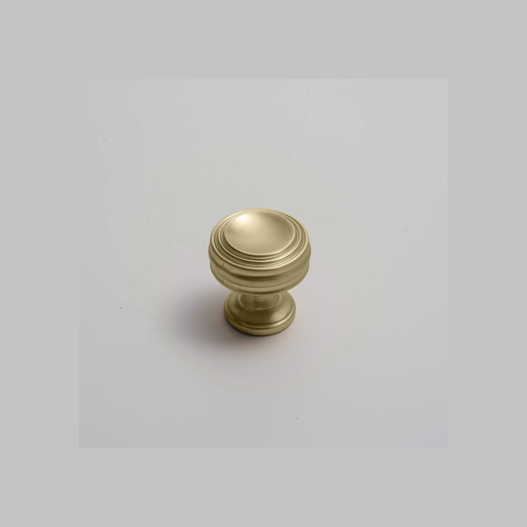 KT&CO Hampton style kitchen handles hamilton Murray Beach chrome/nickel/ brass /black gallery detail image