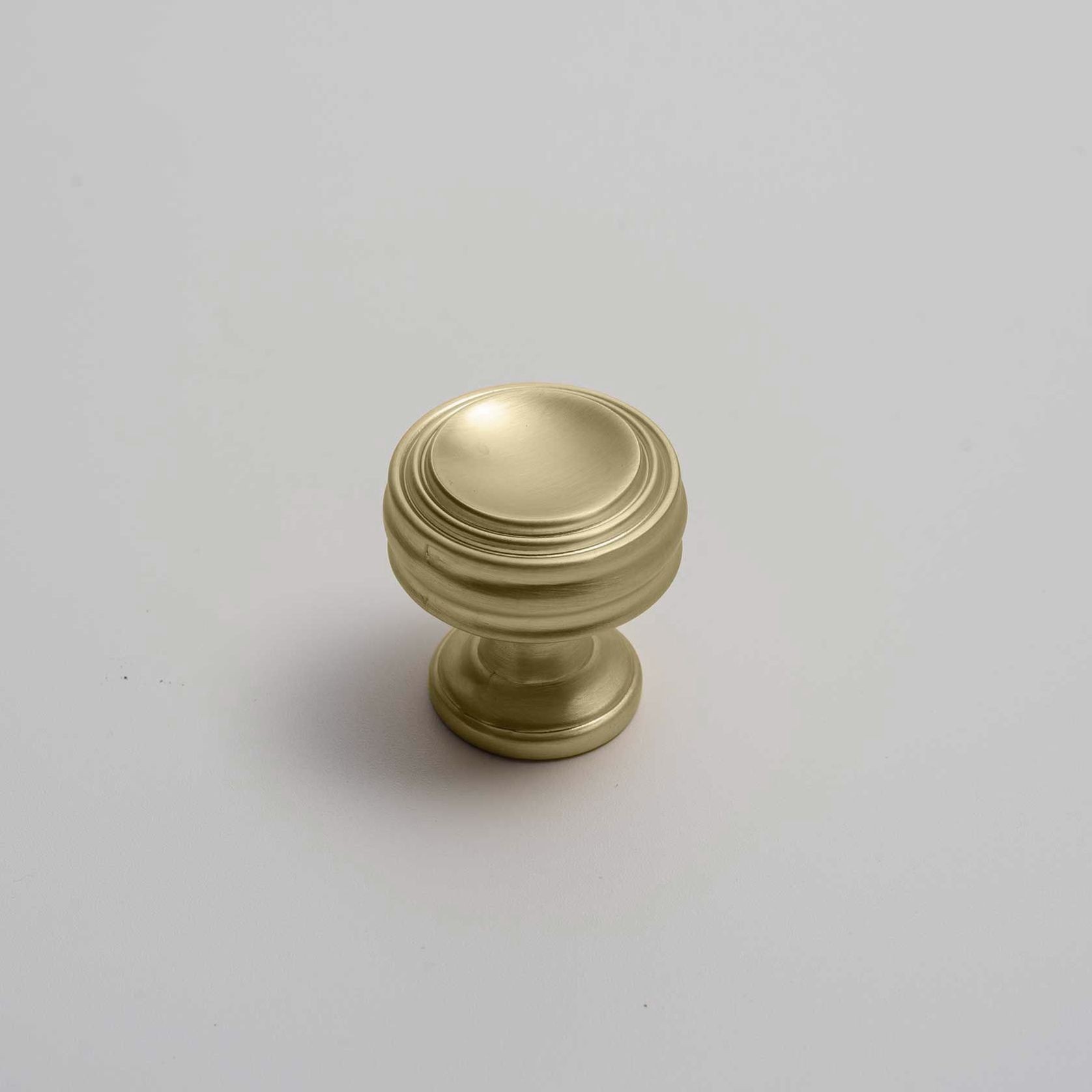 KT&CO Hampton style kitchen handles hamilton Murray Beach chrome/nickel/ brass /black gallery detail image