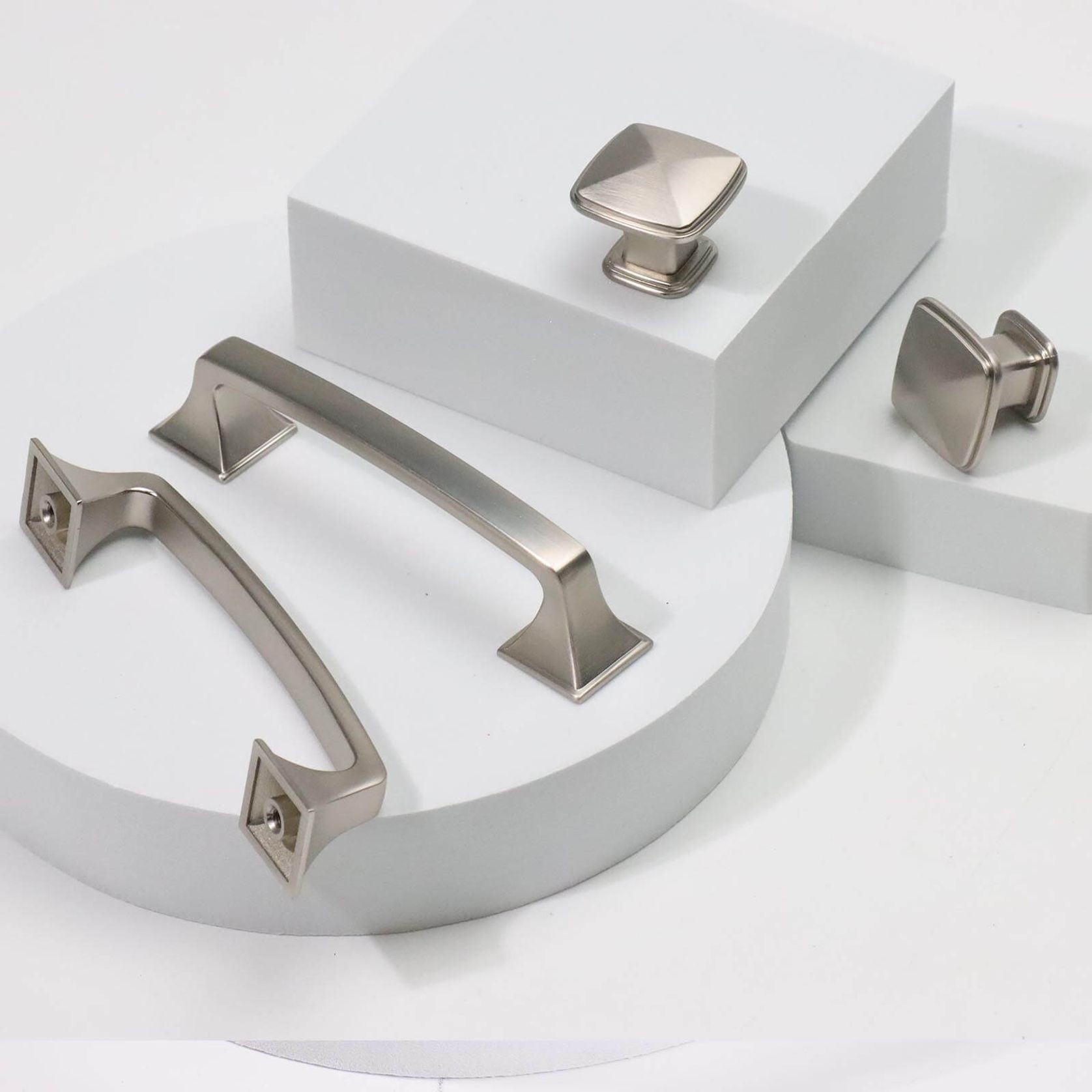 Kitchen hampton style handles Maitland Matt black / brass / nickel /chrome gallery detail image