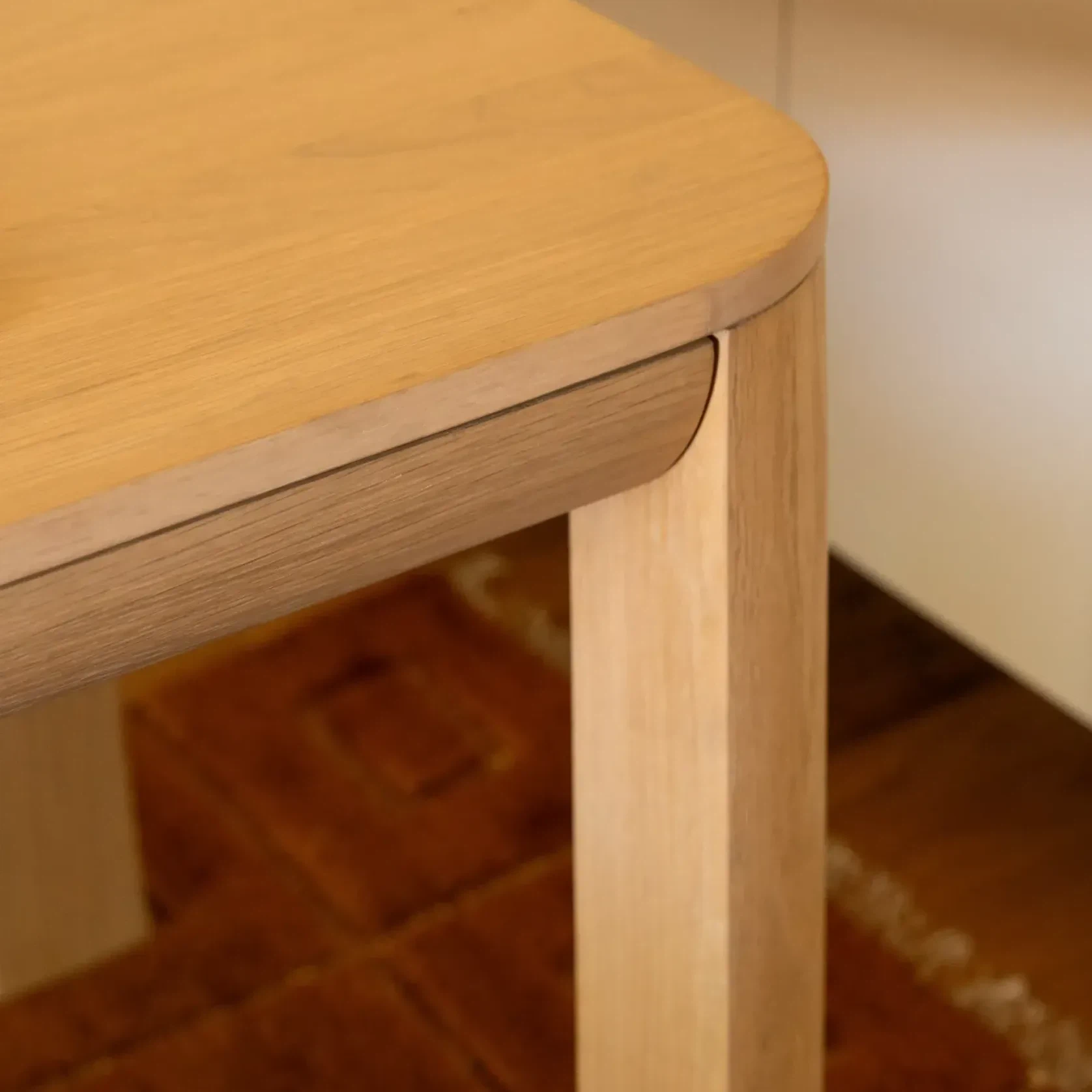 Quart Office Desk - Oak gallery detail image