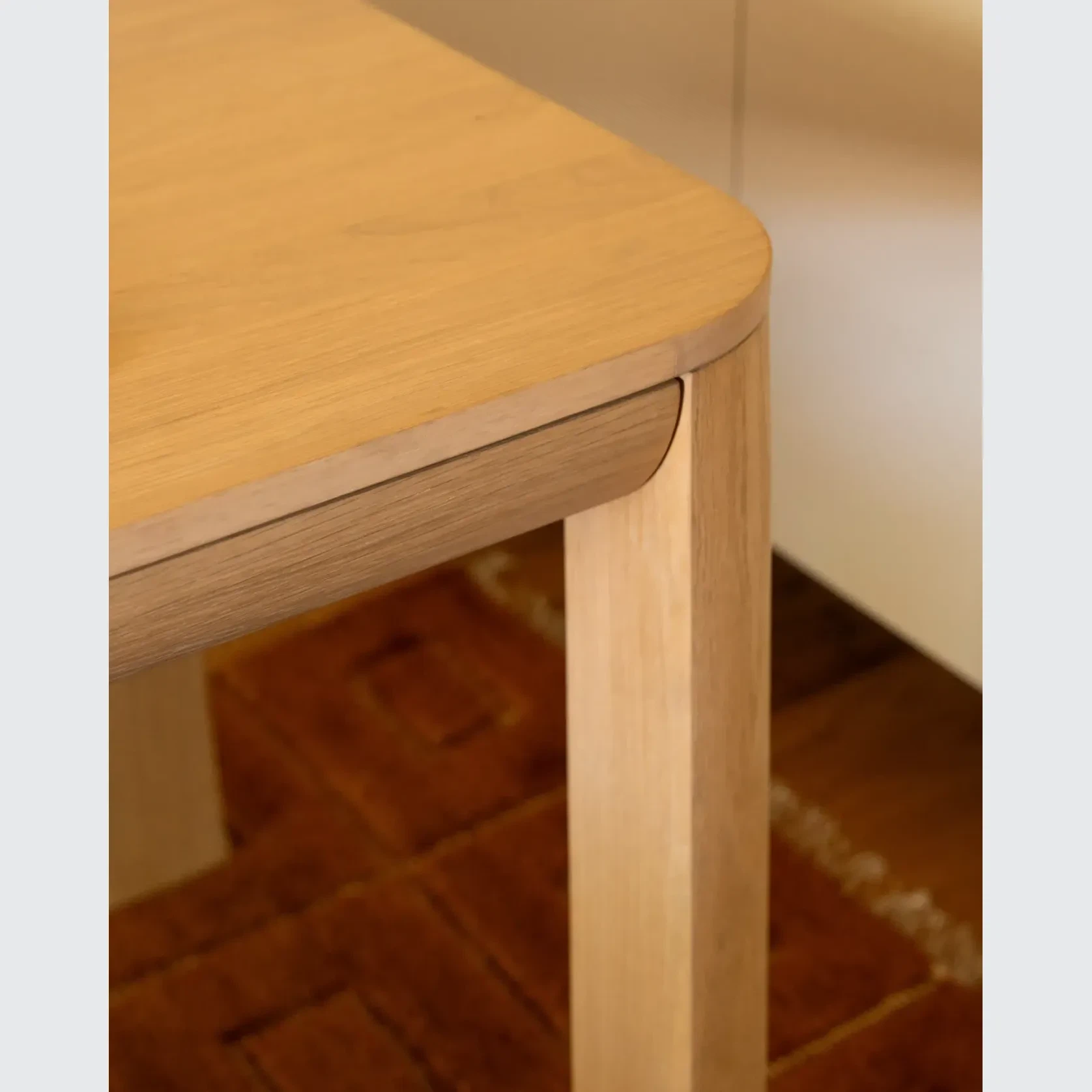 Quart Office Desk - Oak gallery detail image